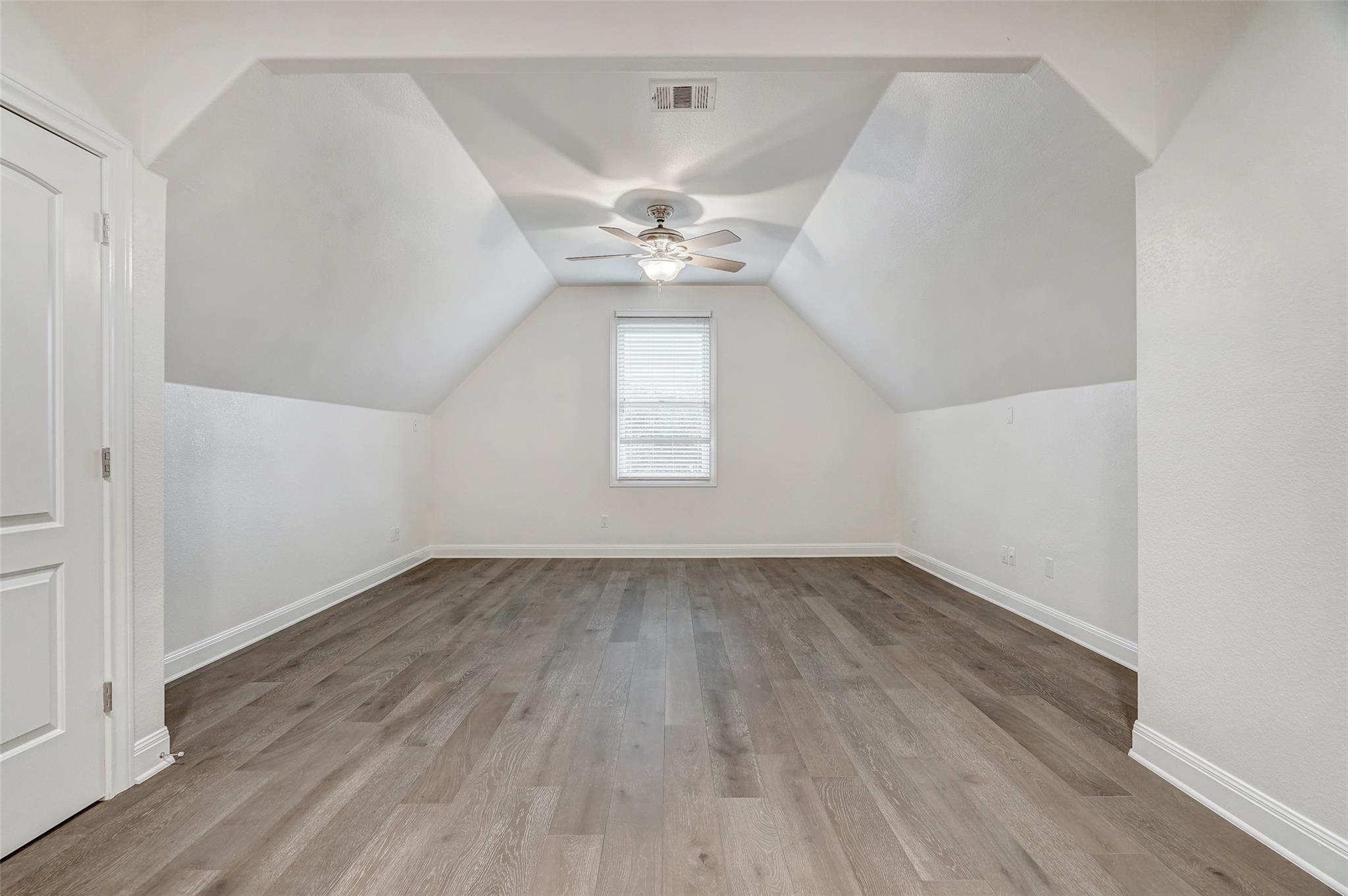 101 Mallet Ct Property Photo 28
