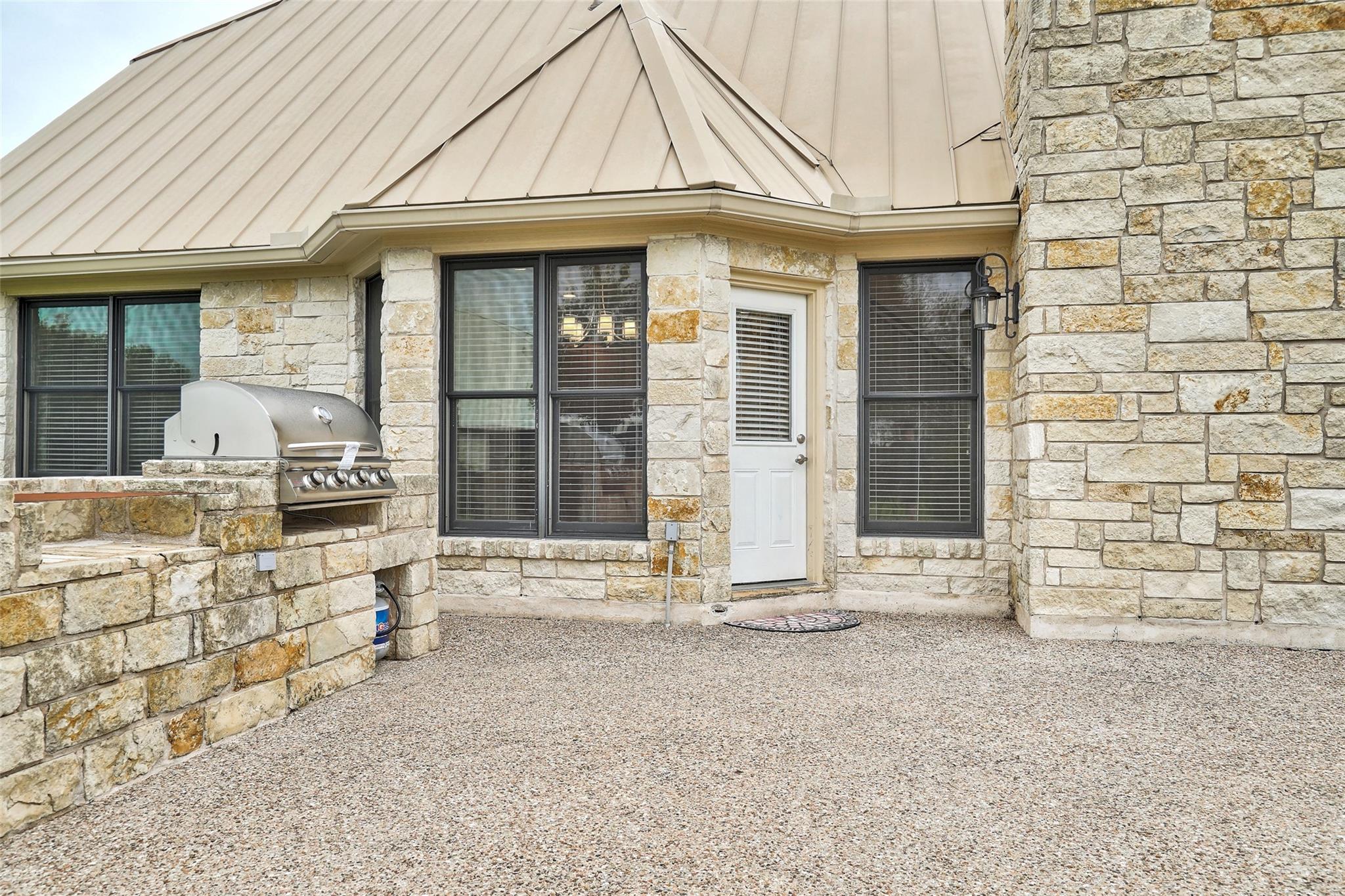 101 Mallet Ct Property Photo 35