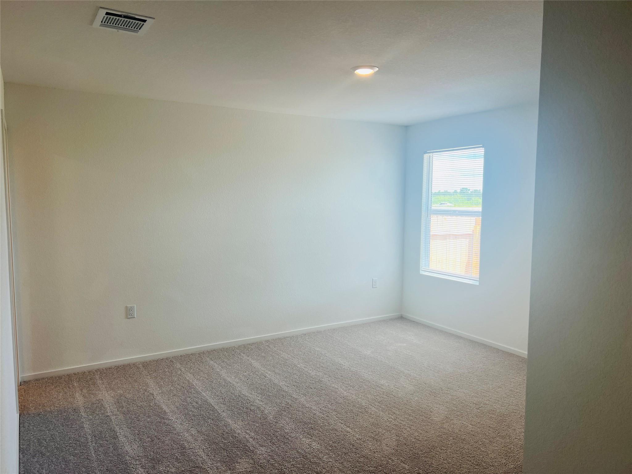 6827157 Property Photo 5
