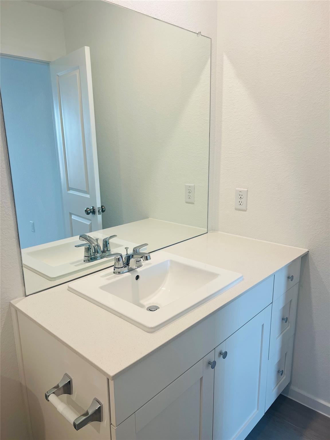 6827157 Property Photo 7