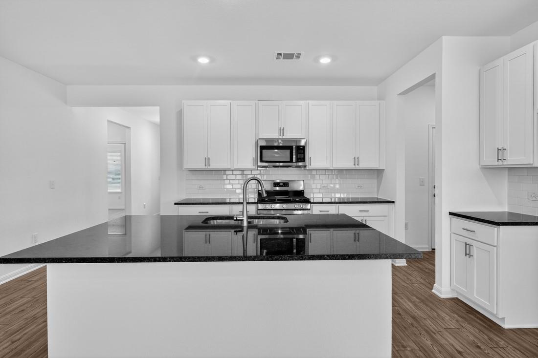 14129 Axel Johanson Dr Property Photo 3