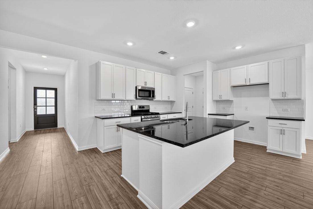 14129 Axel Johanson Dr Property Photo 4