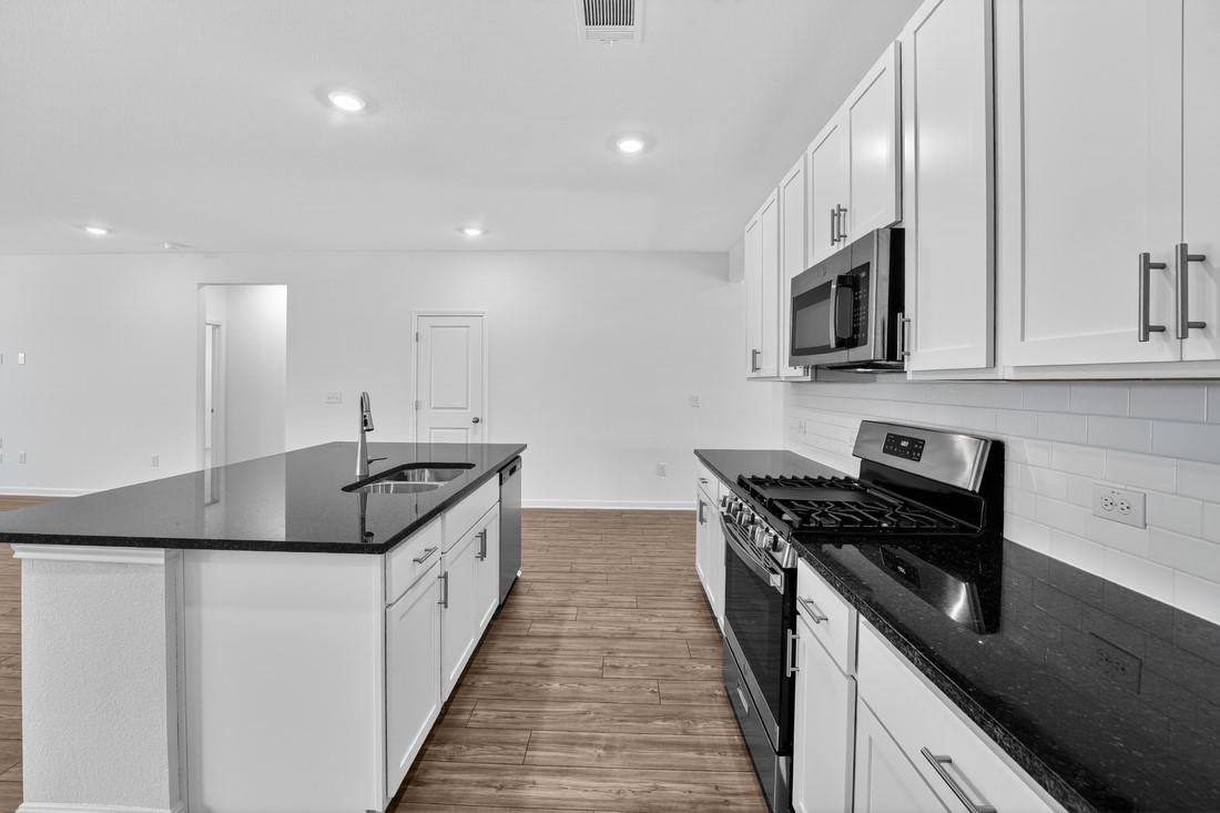 14129 Axel Johanson Dr Property Photo 6