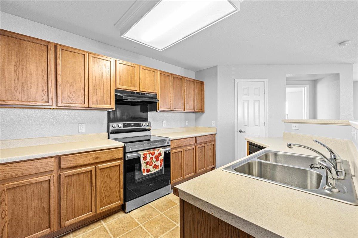6507 Eudora Cv Property Photo 8
