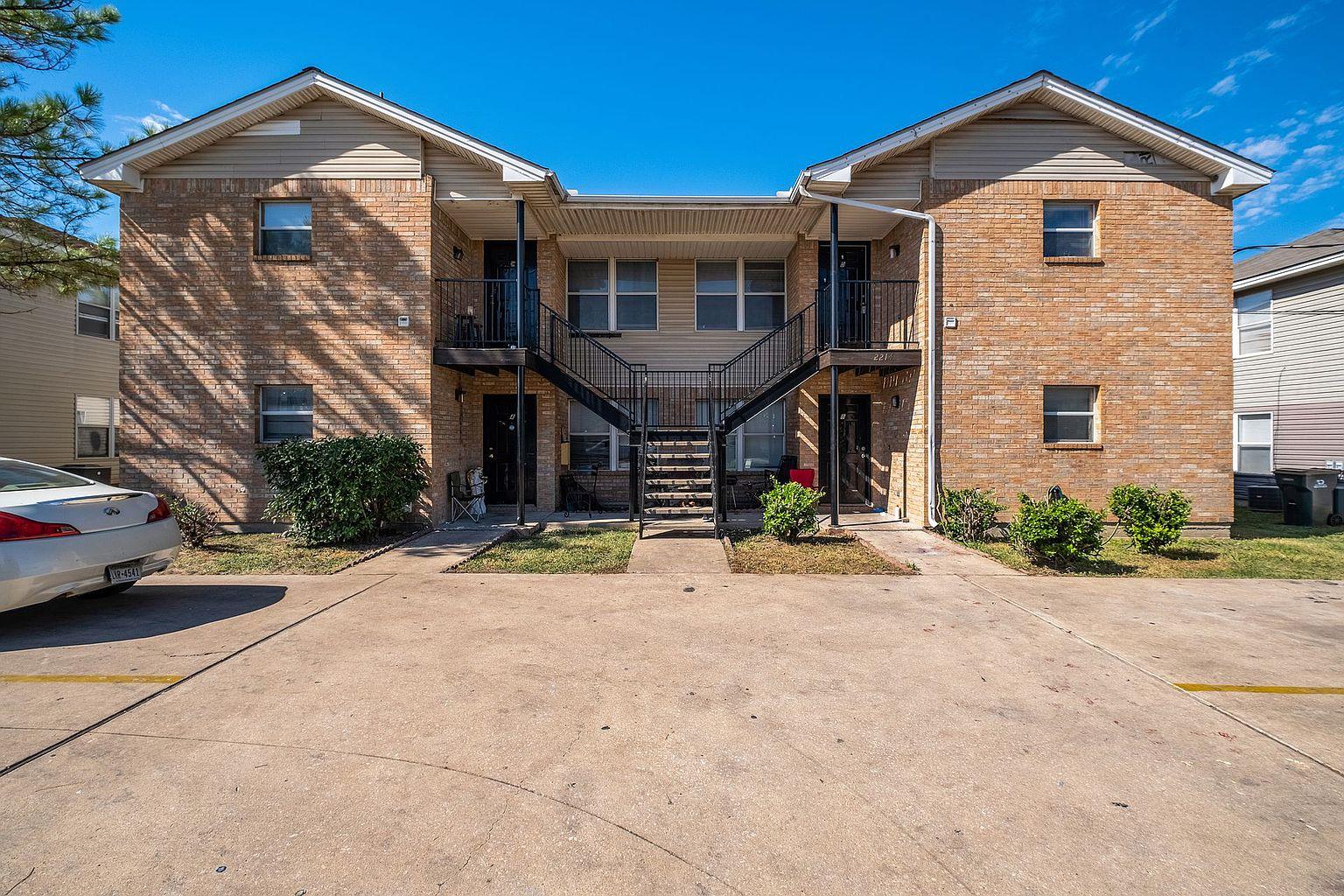 2214 Katy Ln #d Property Photo 1