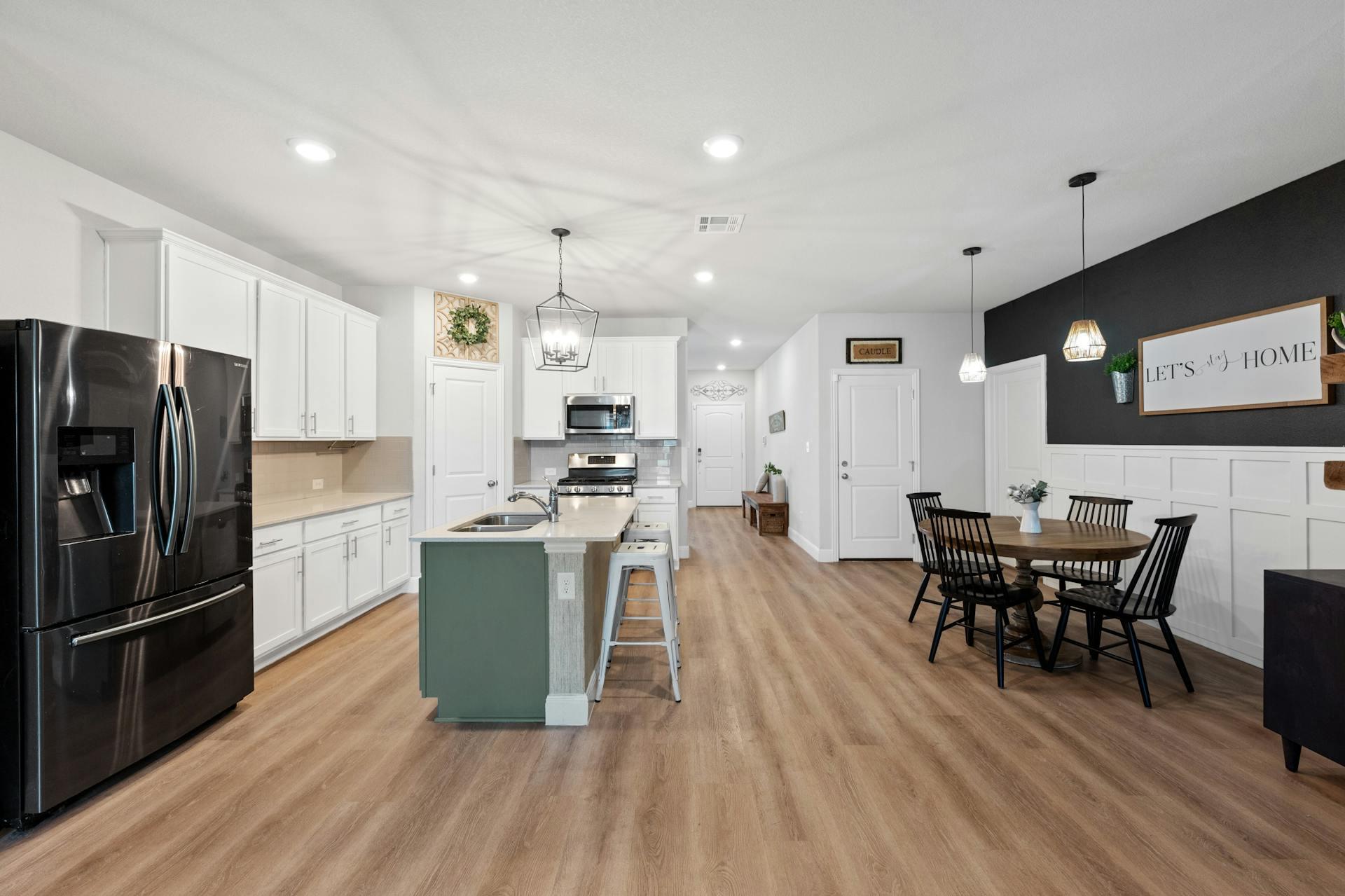 111 Simon None Property Photo 11