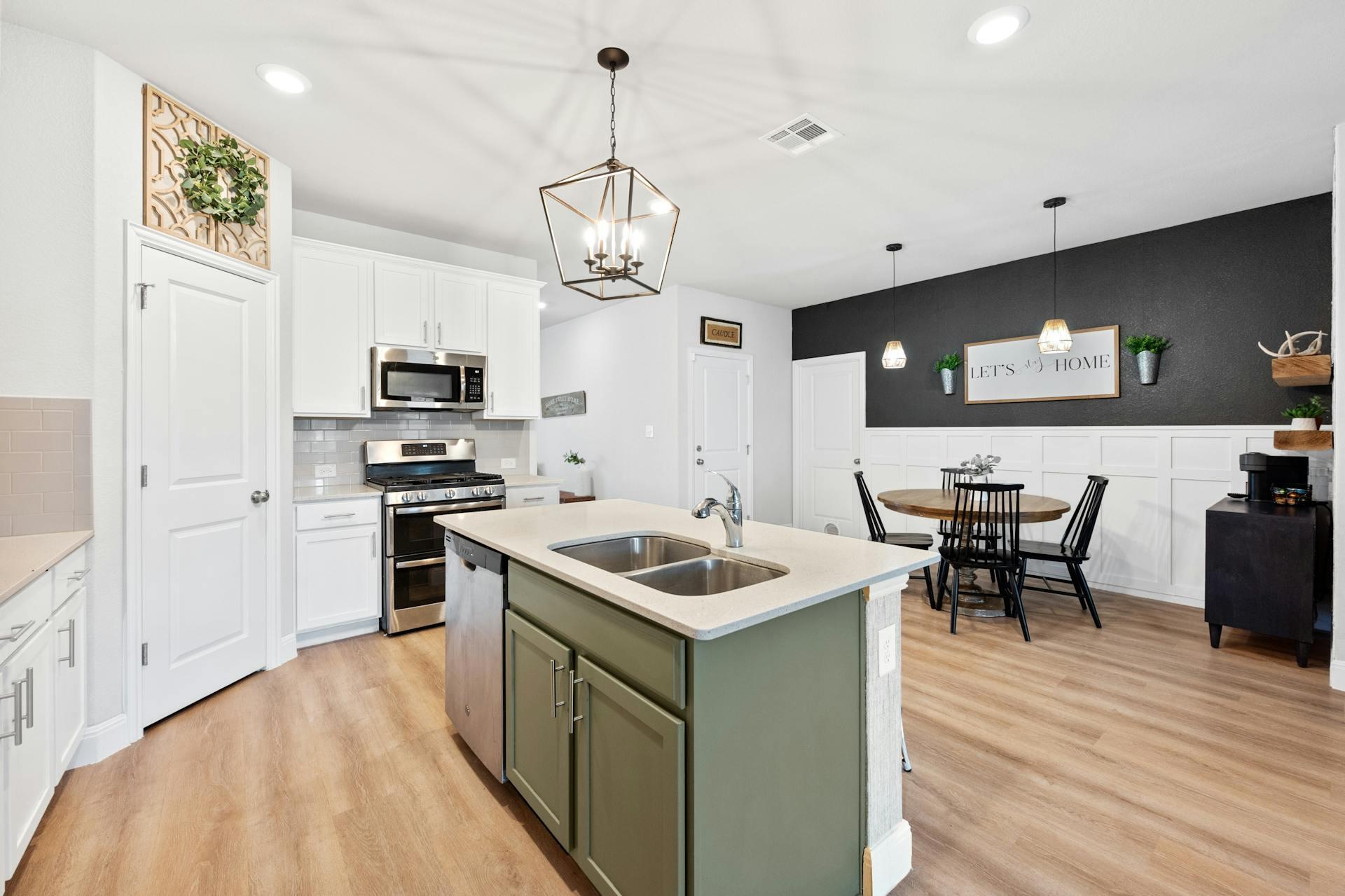 111 Simon None Property Photo 12