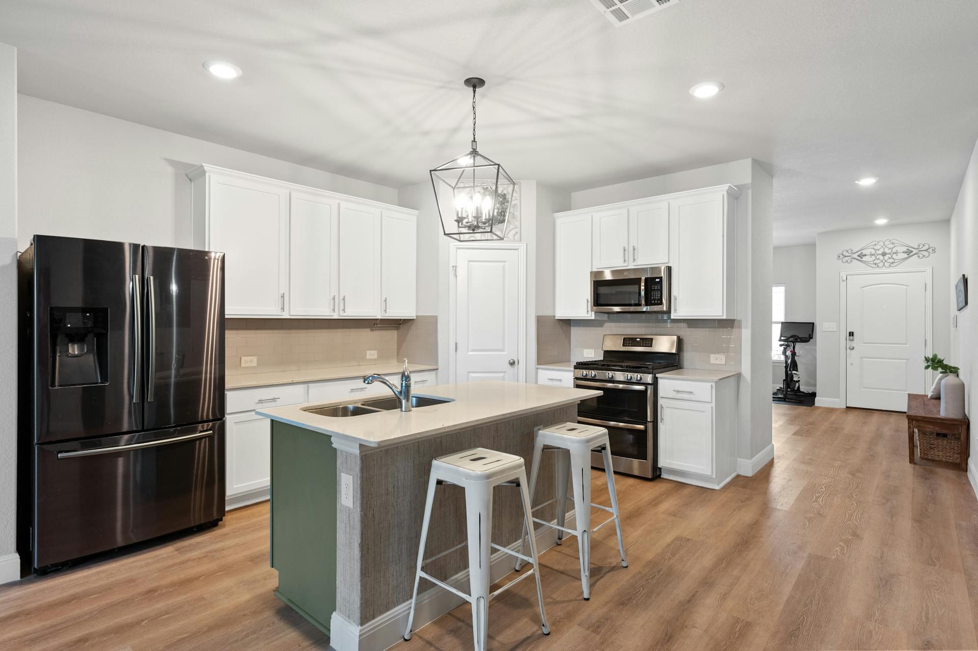 111 Simon None Property Photo 14