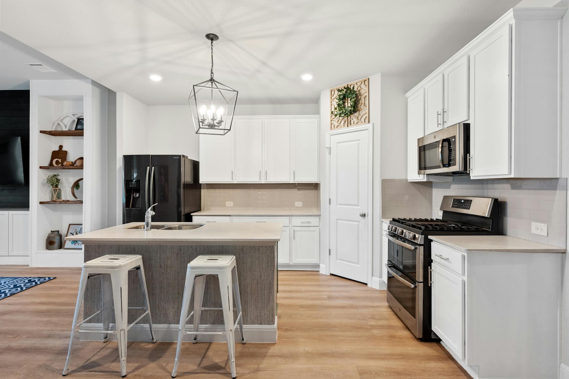 111 Simon None Property Photo 15