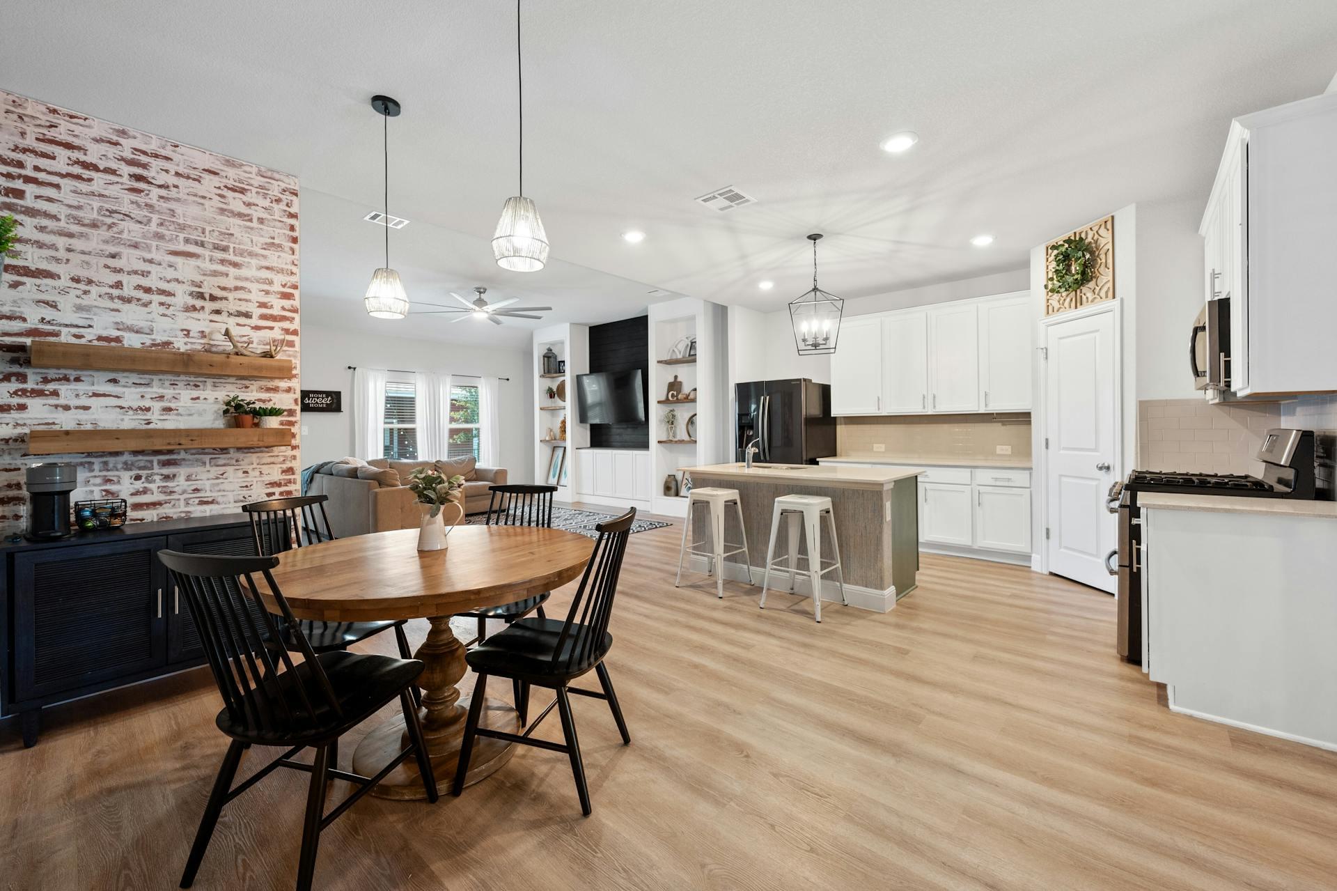 111 Simon None Property Photo 17