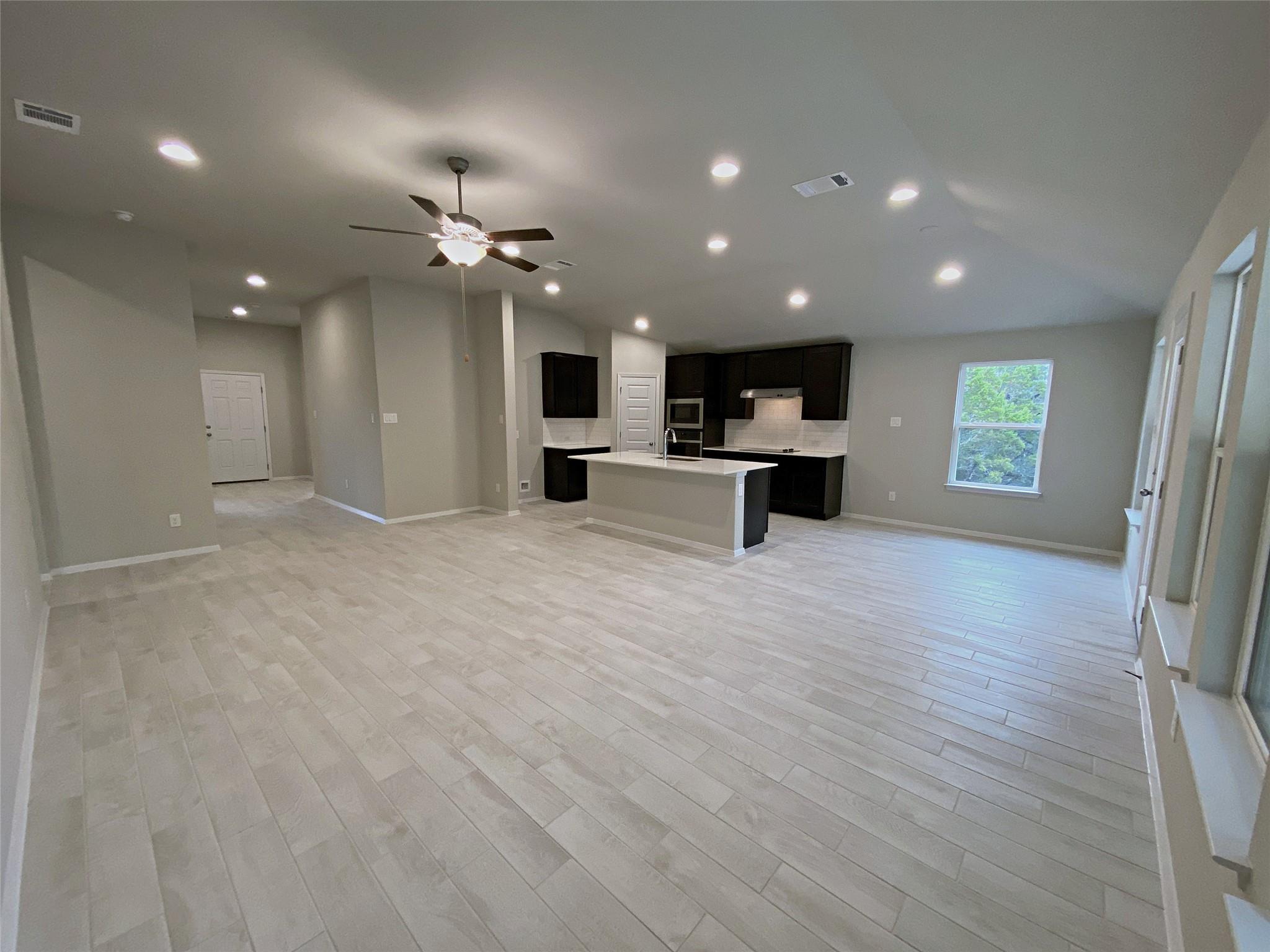 20915 Oak Dale Dr Property Photo 6