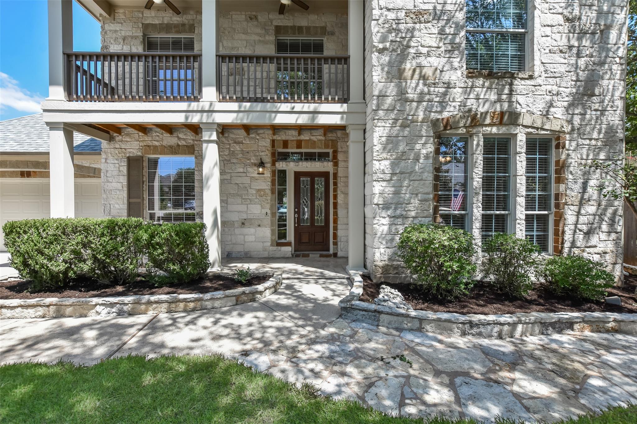 2000 Mcillwain Cv Property Photo 2