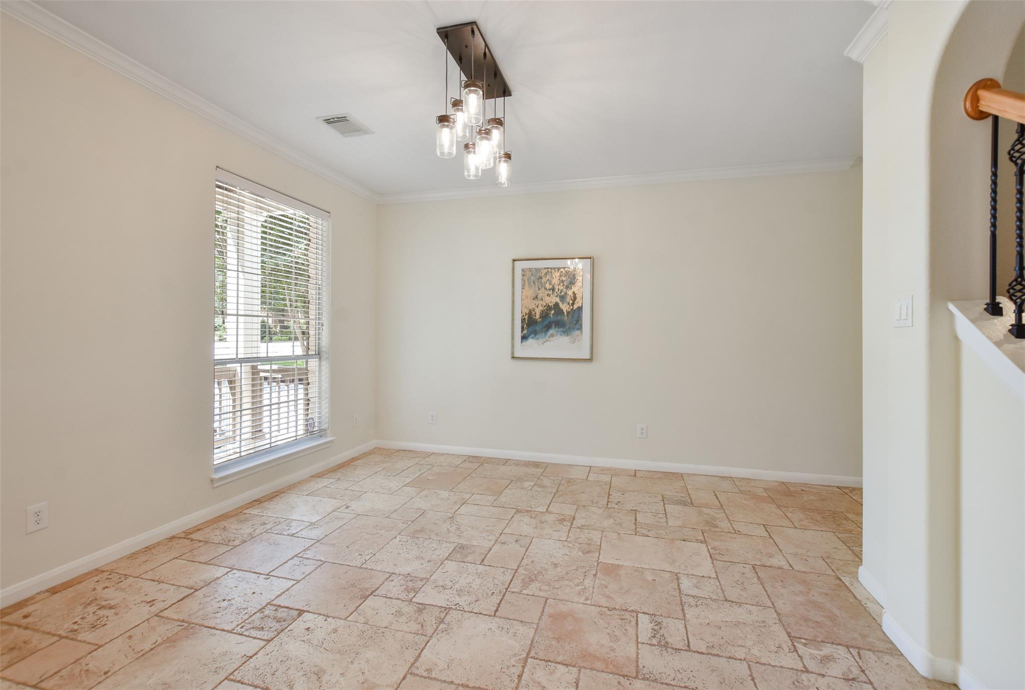 2000 Mcillwain Cv Property Photo 4