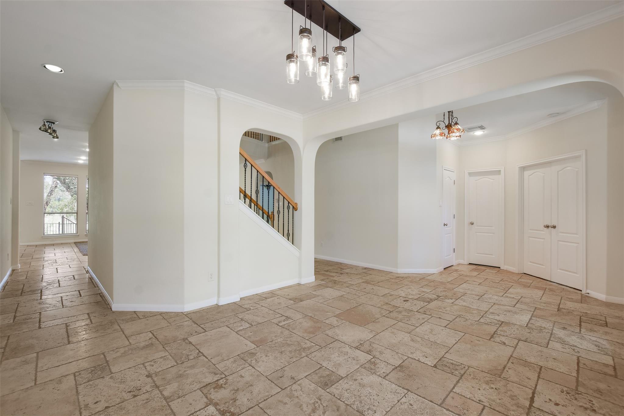 2000 Mcillwain Cv Property Photo 6