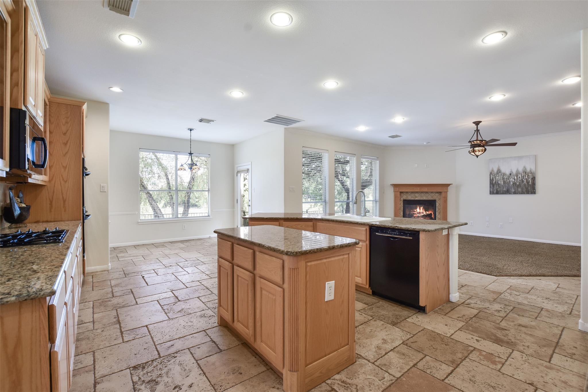 2000 Mcillwain Cv Property Photo 11