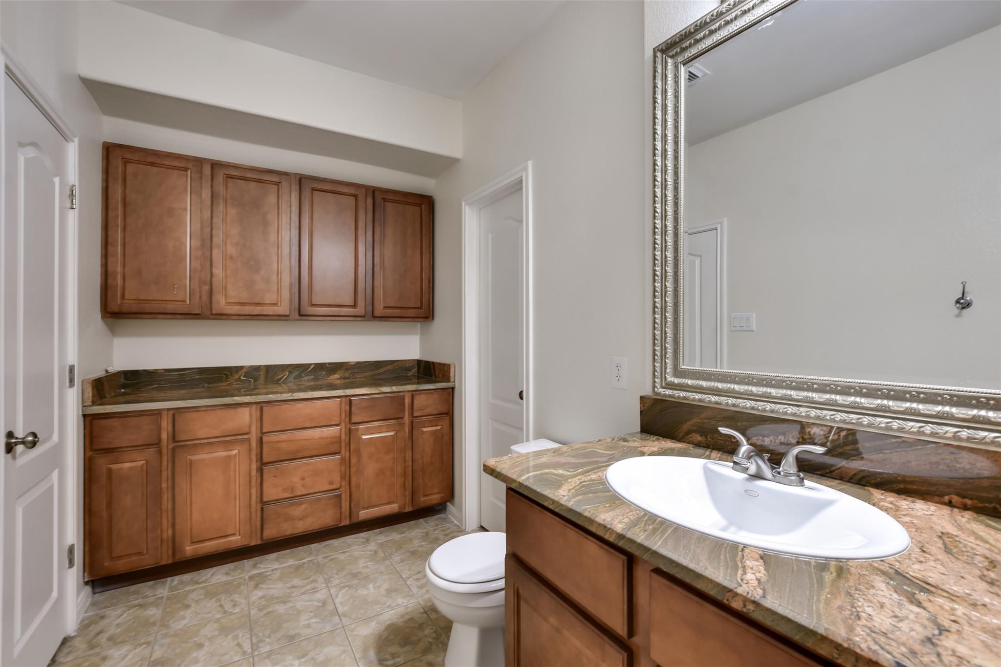 2000 Mcillwain Cv Property Photo 29