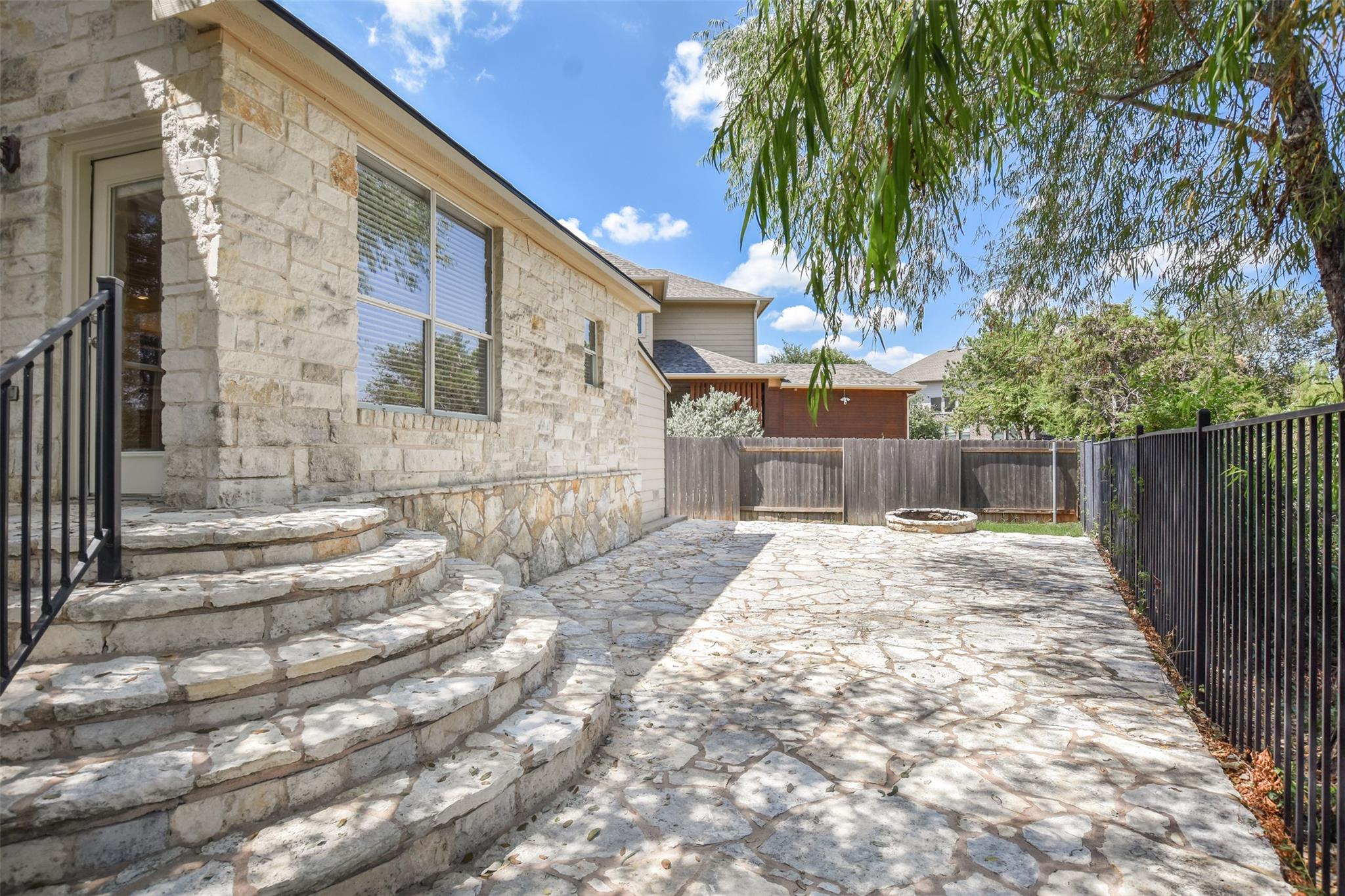 2000 Mcillwain Cv Property Photo 37