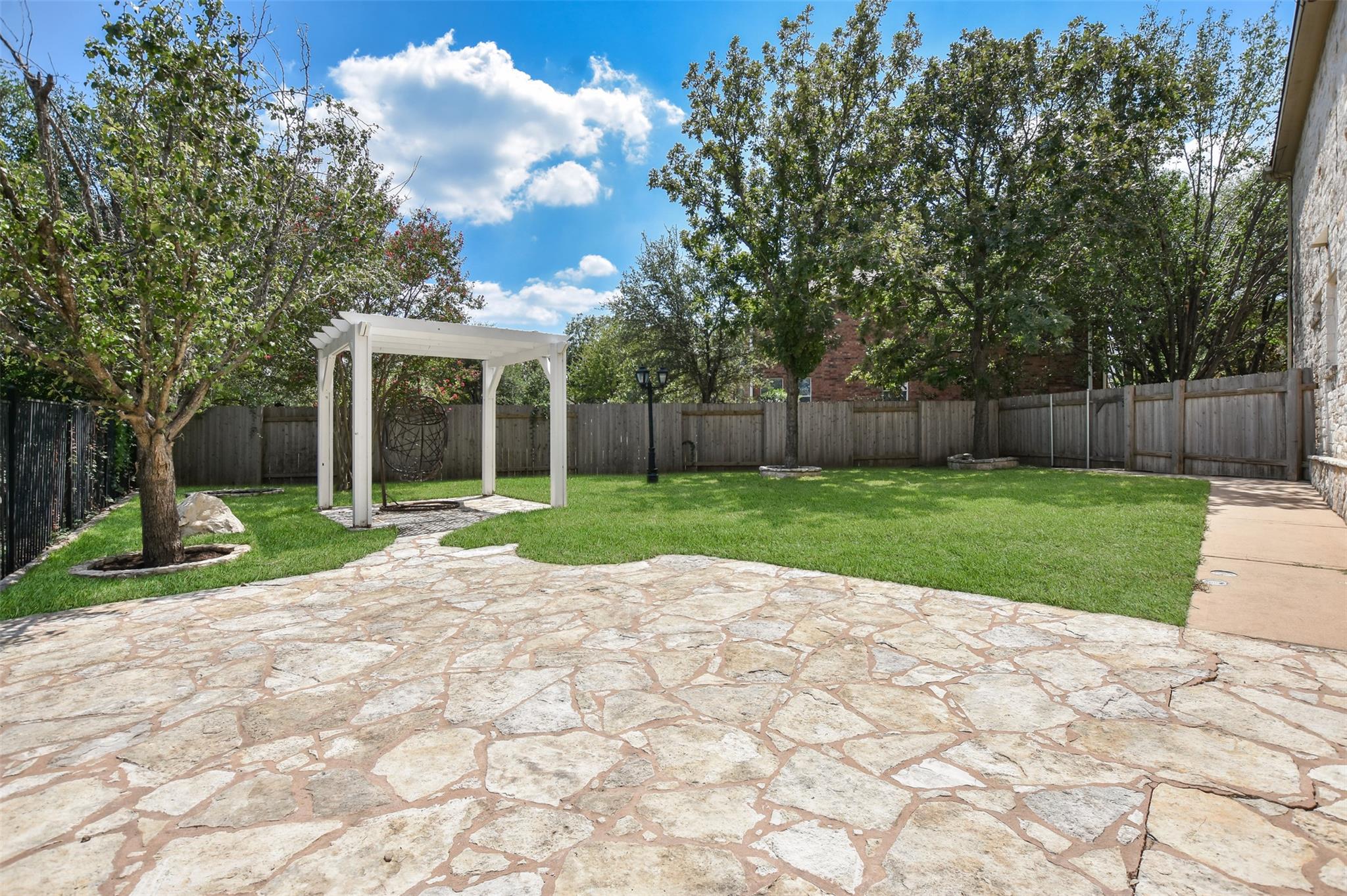 2000 Mcillwain Cv Property Photo 38