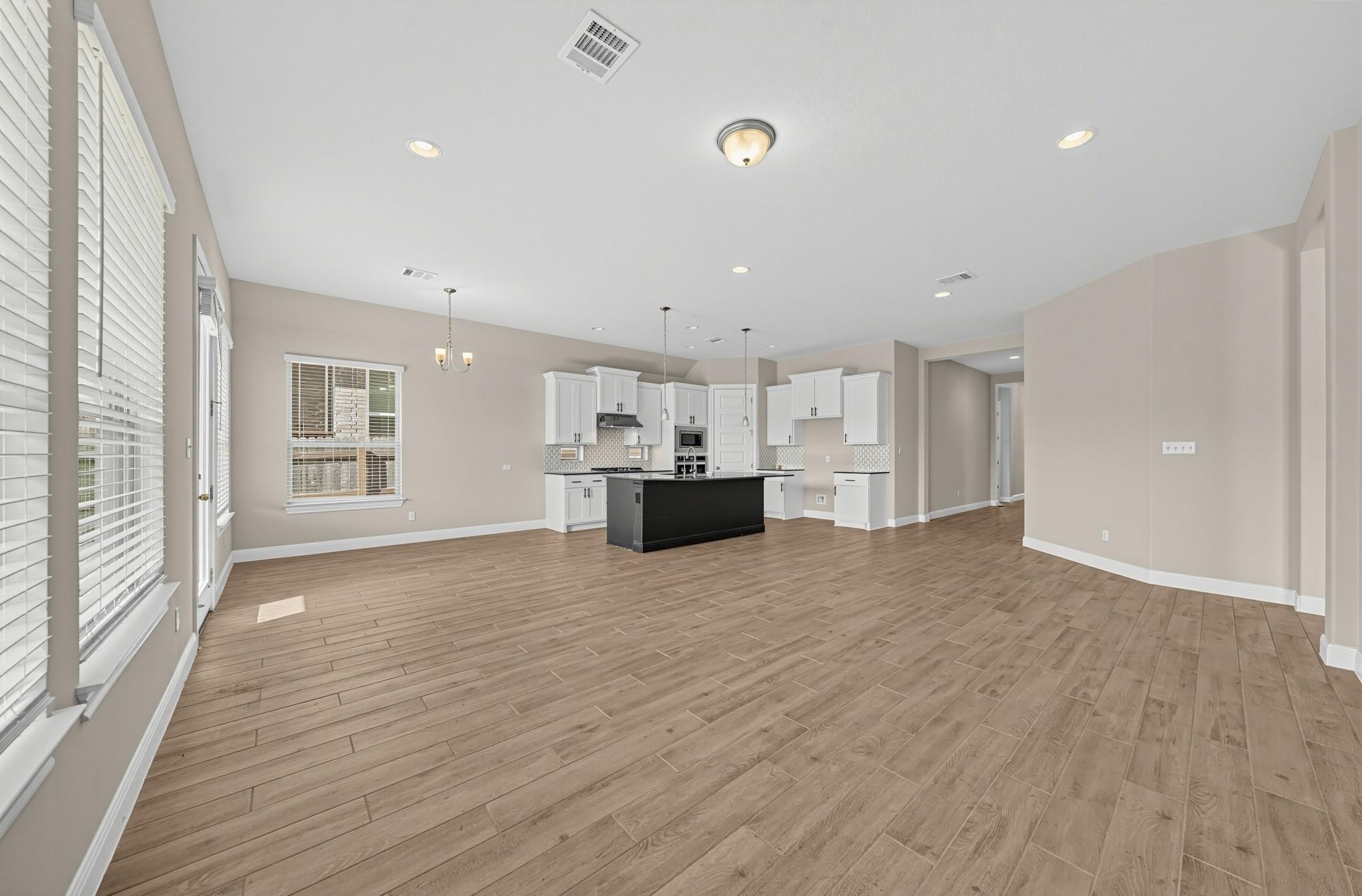 734 Treadwell Ln Property Photo 17
