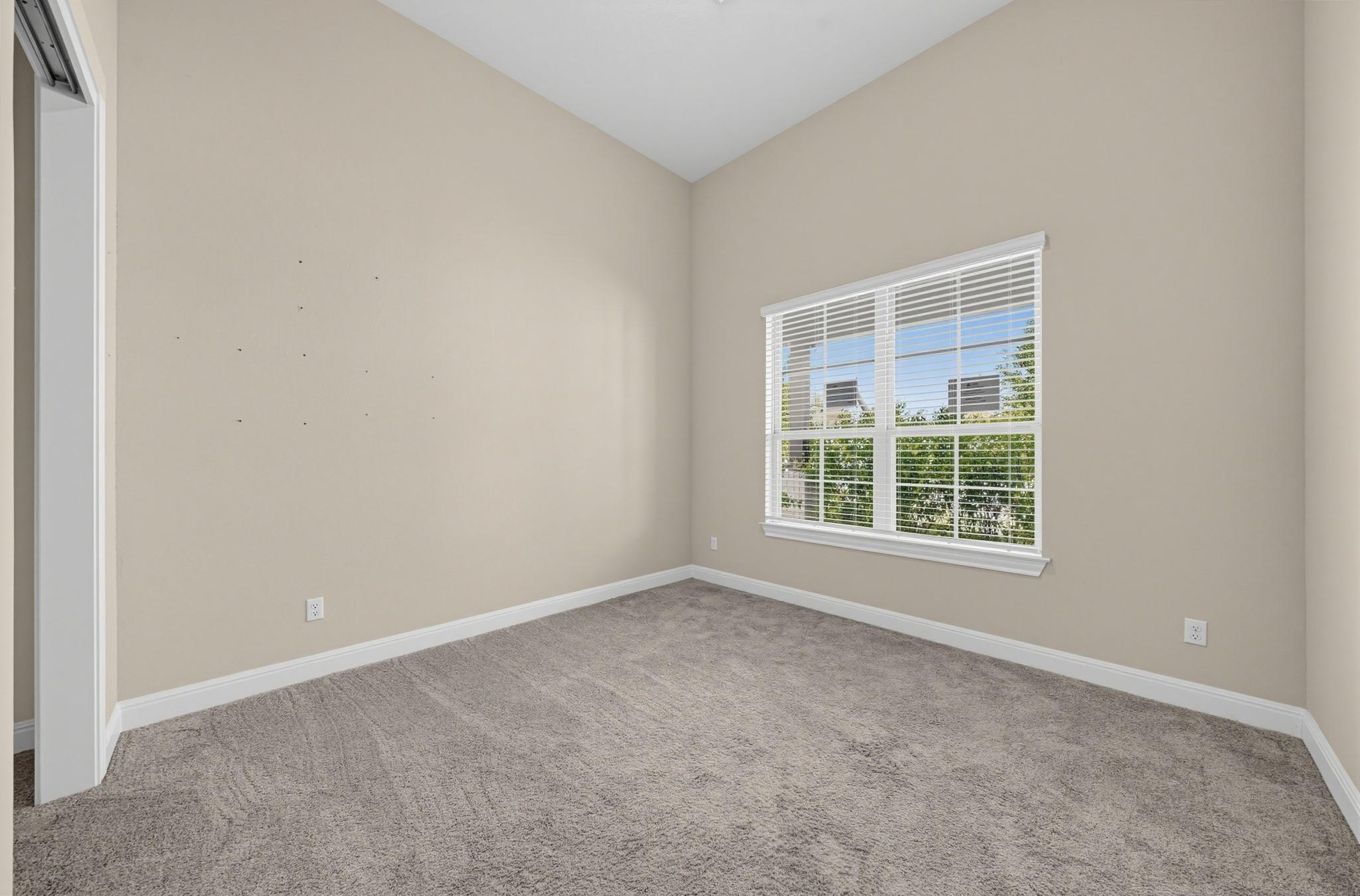 734 Treadwell Ln Property Photo 28