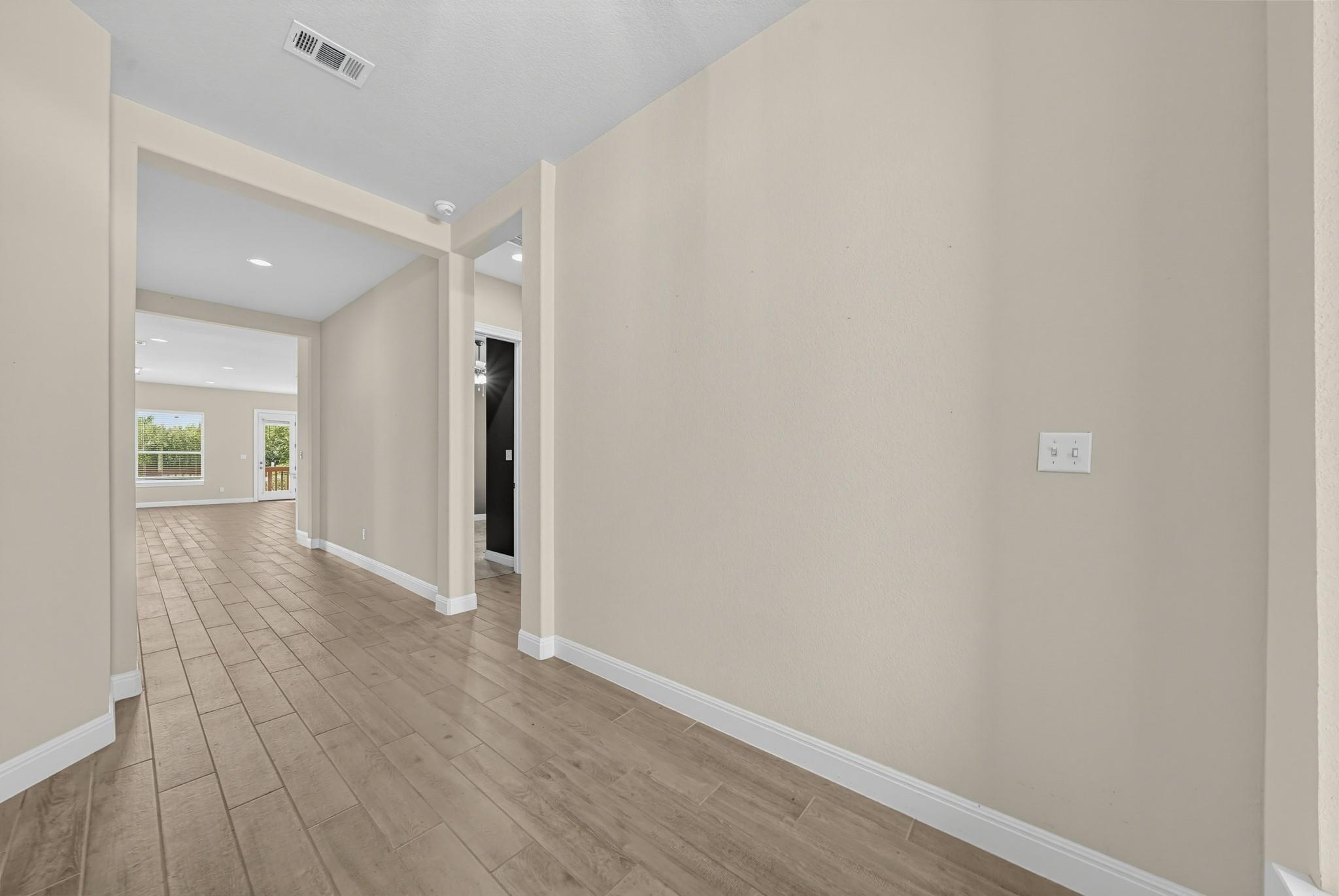 734 Treadwell Ln Property Photo 29