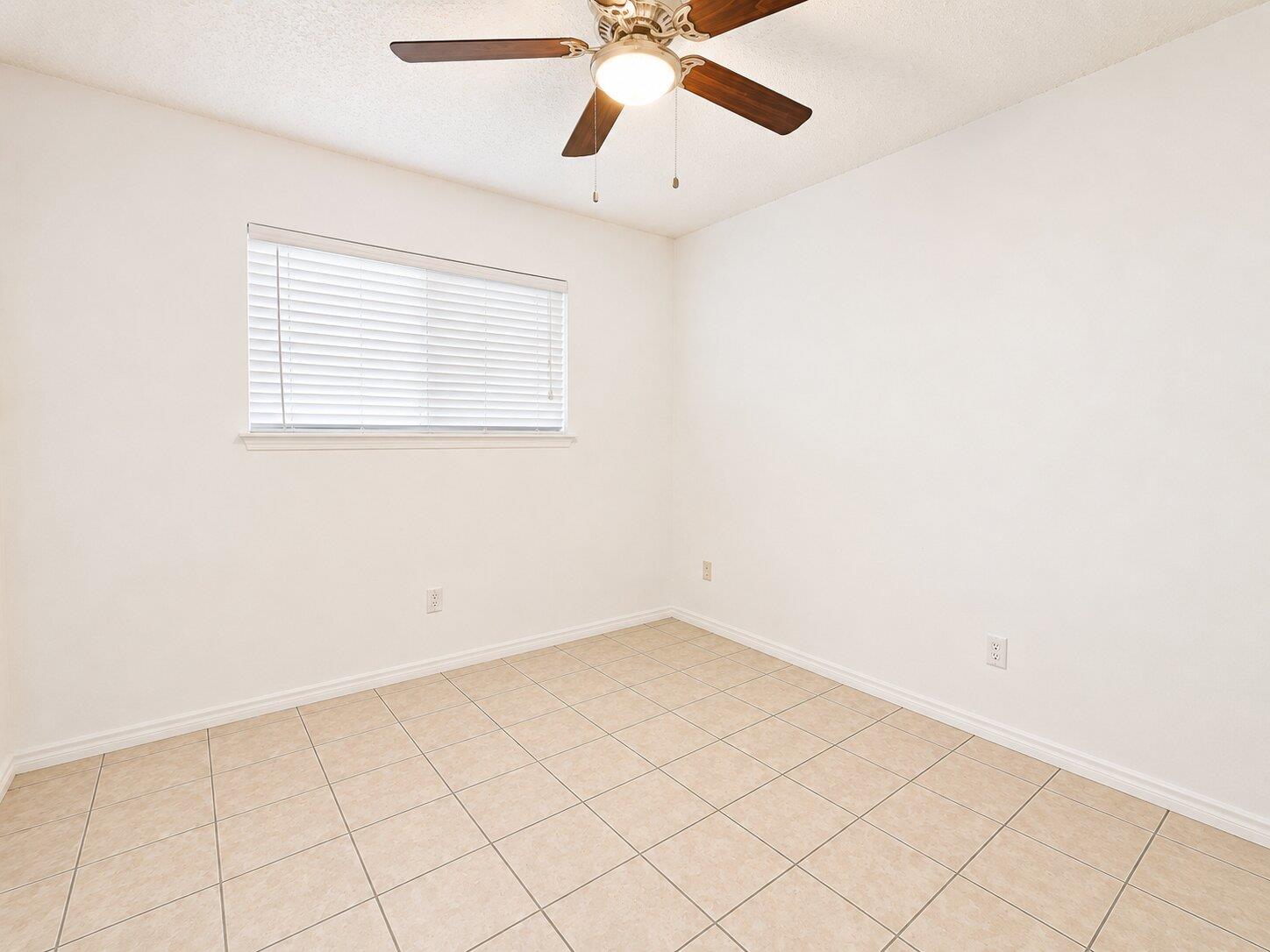 4009 Stonebridge Dr #a Property Photo 12