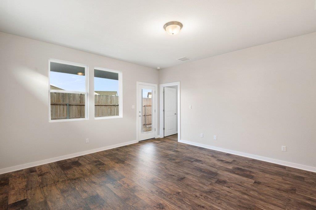 2310 Castillo Dr #71 Property Photo 6