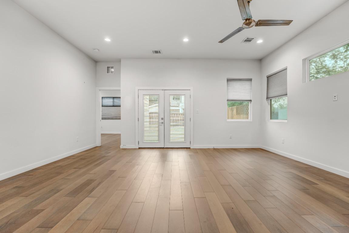 6406 Santos St #a Property Photo 8