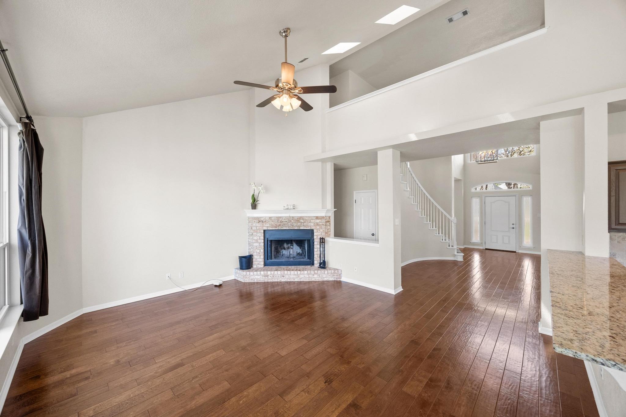 30221 Oak Tree Dr Property Photo 4