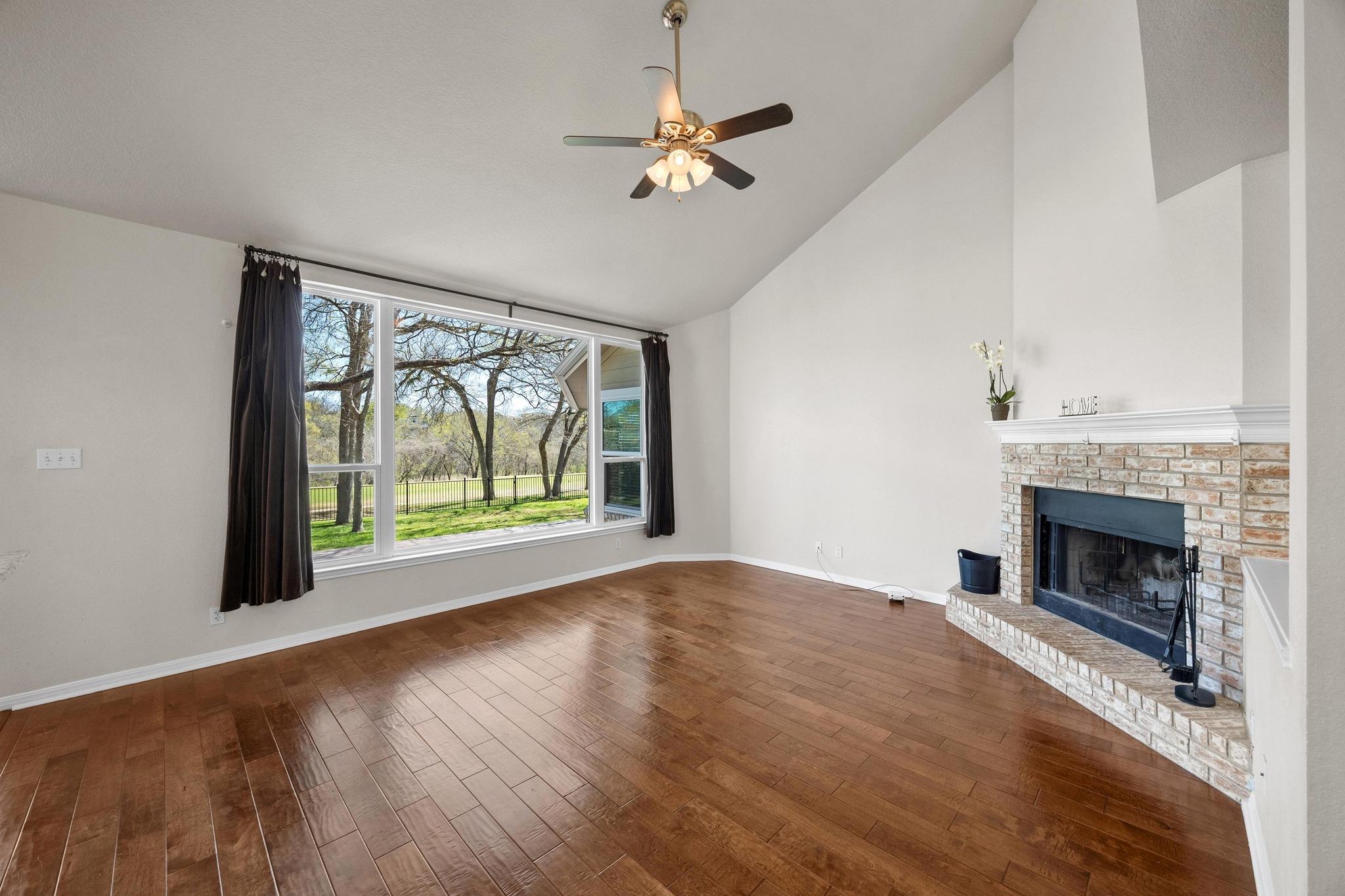 30221 Oak Tree Dr Property Photo 6