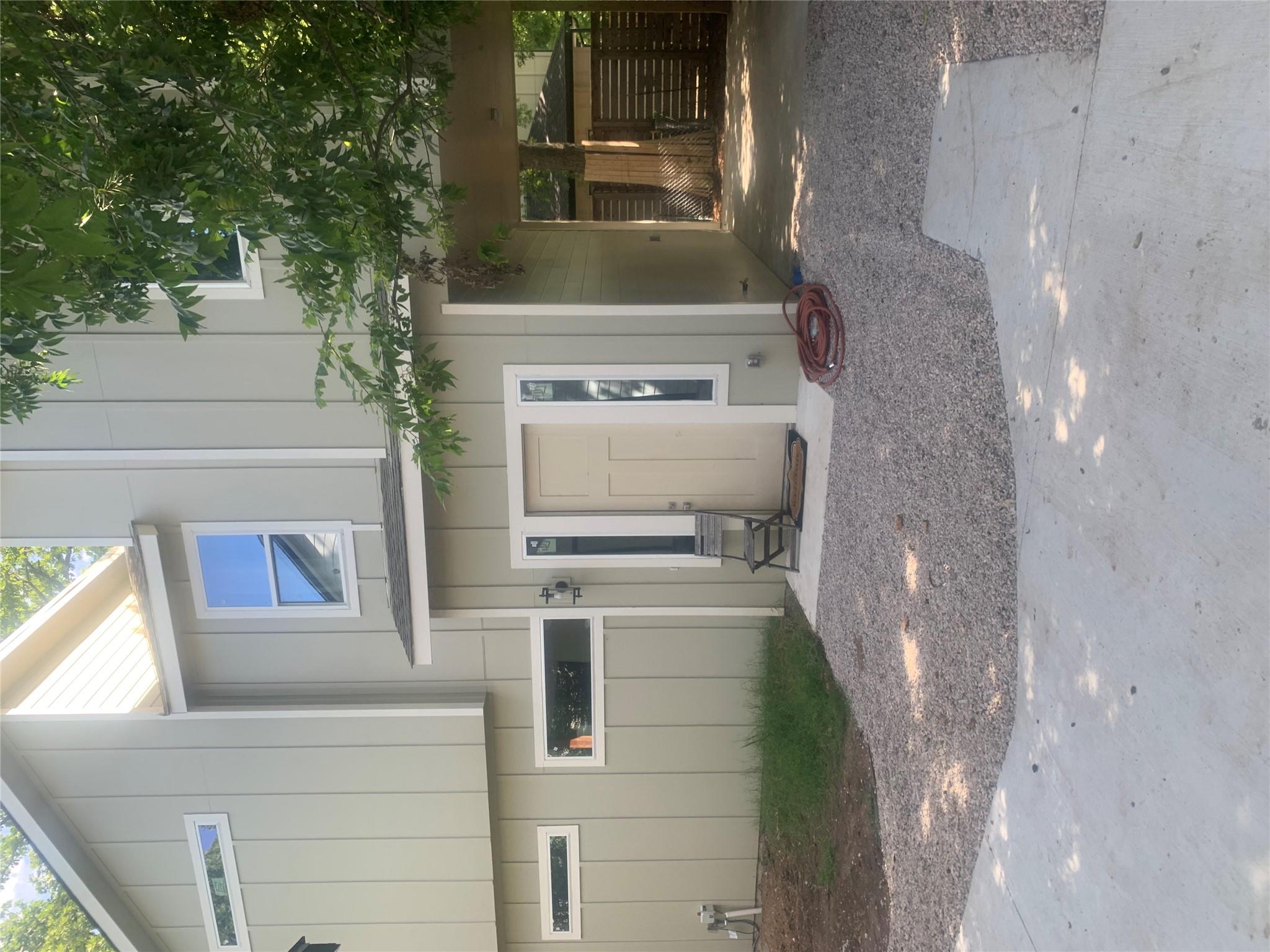 613b East 50th St Property Photo 1