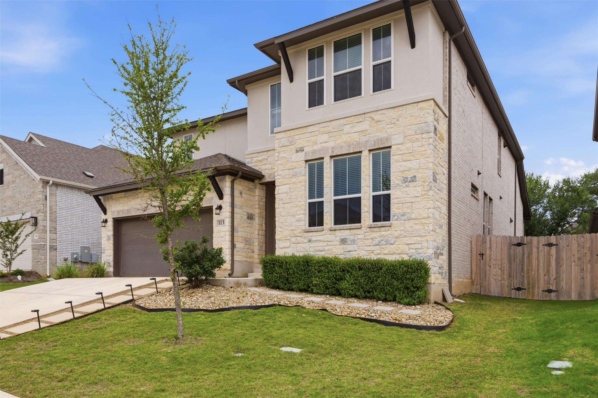 113 Chimney Stone Trl Property Photo 3
