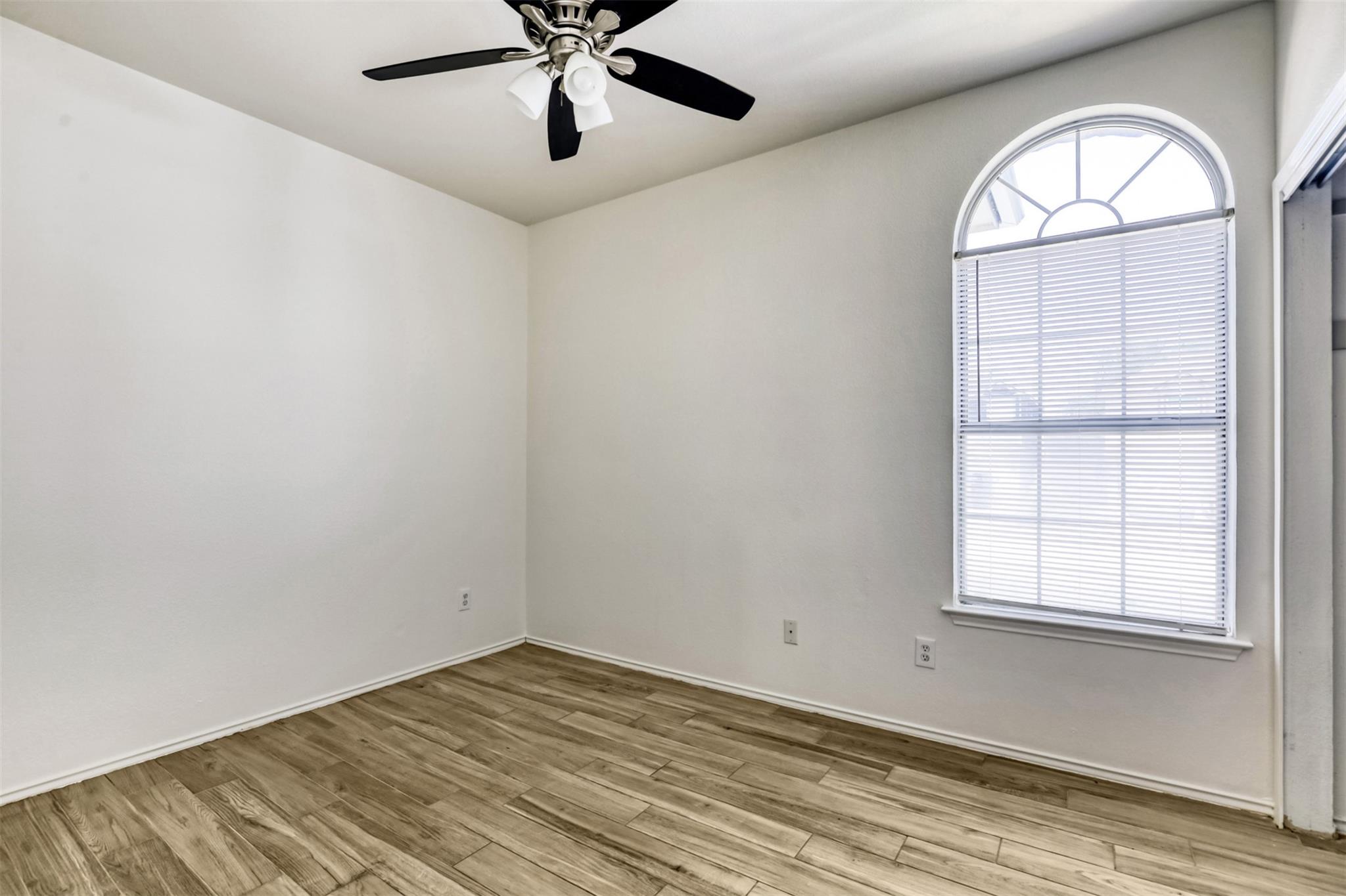 14601 Montoro Dr Property Photo 9