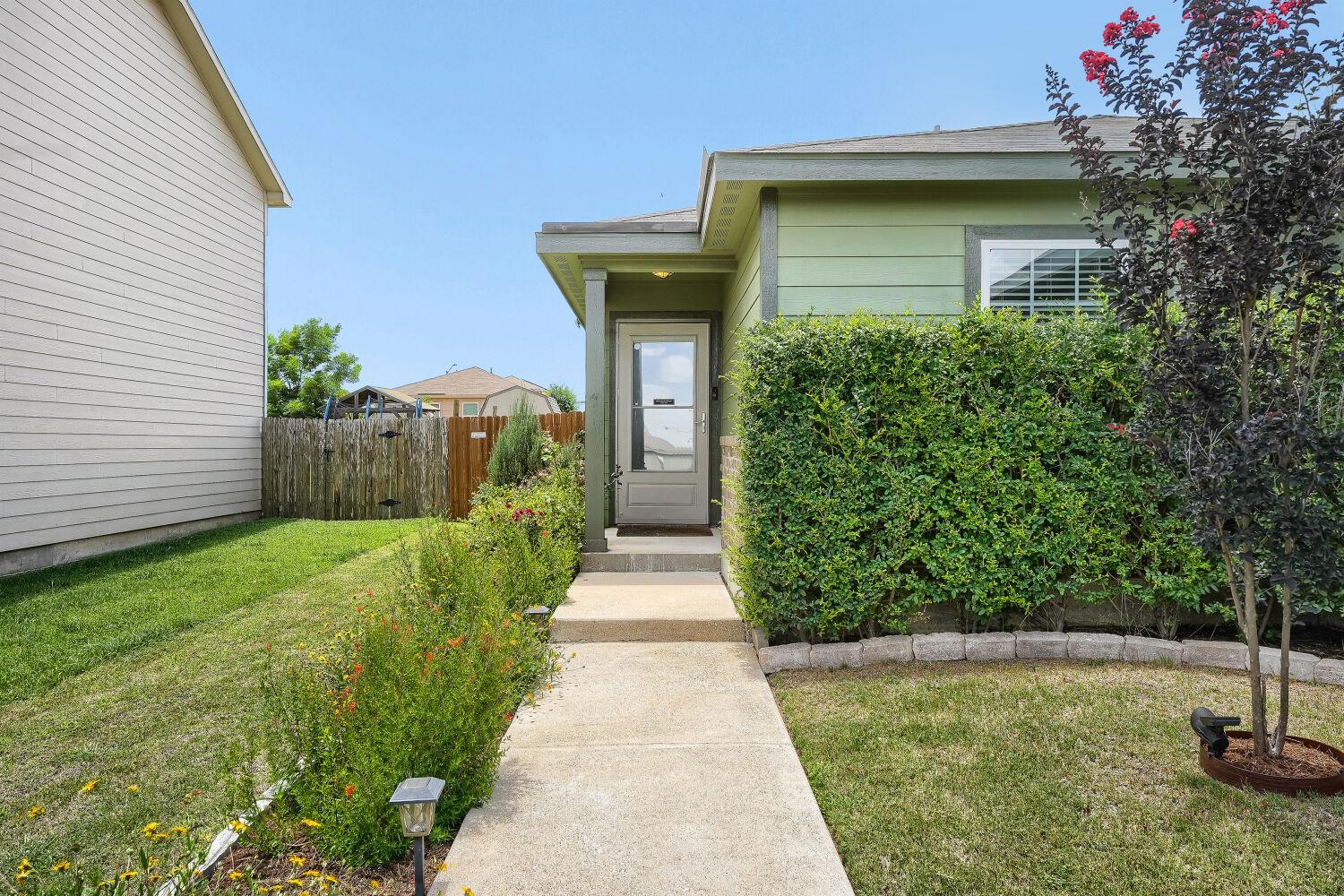 116 Millers Loop Property Photo 3