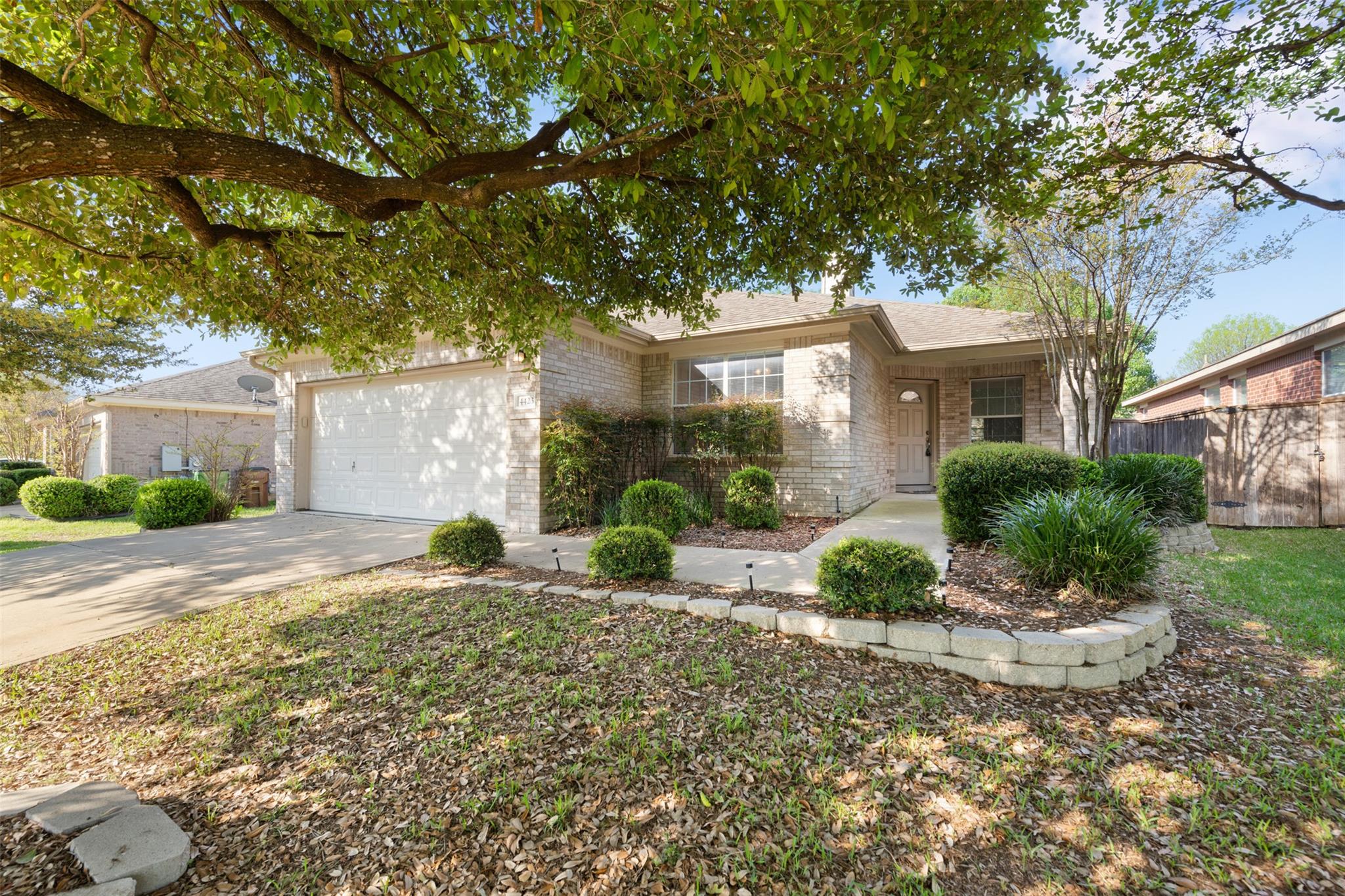 4423 Meadowside Ln Property Photo 1