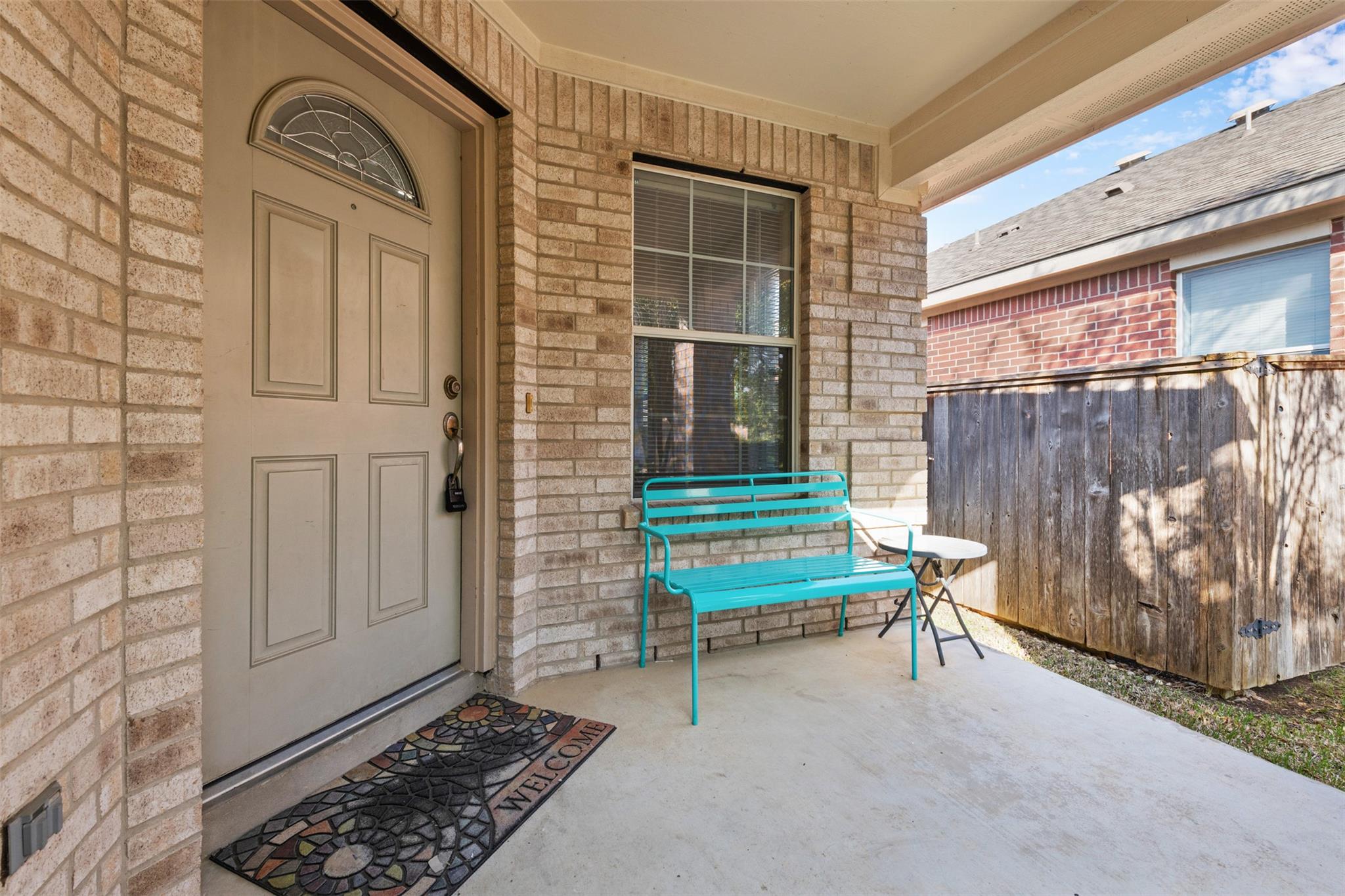 4423 Meadowside Ln Property Photo 3