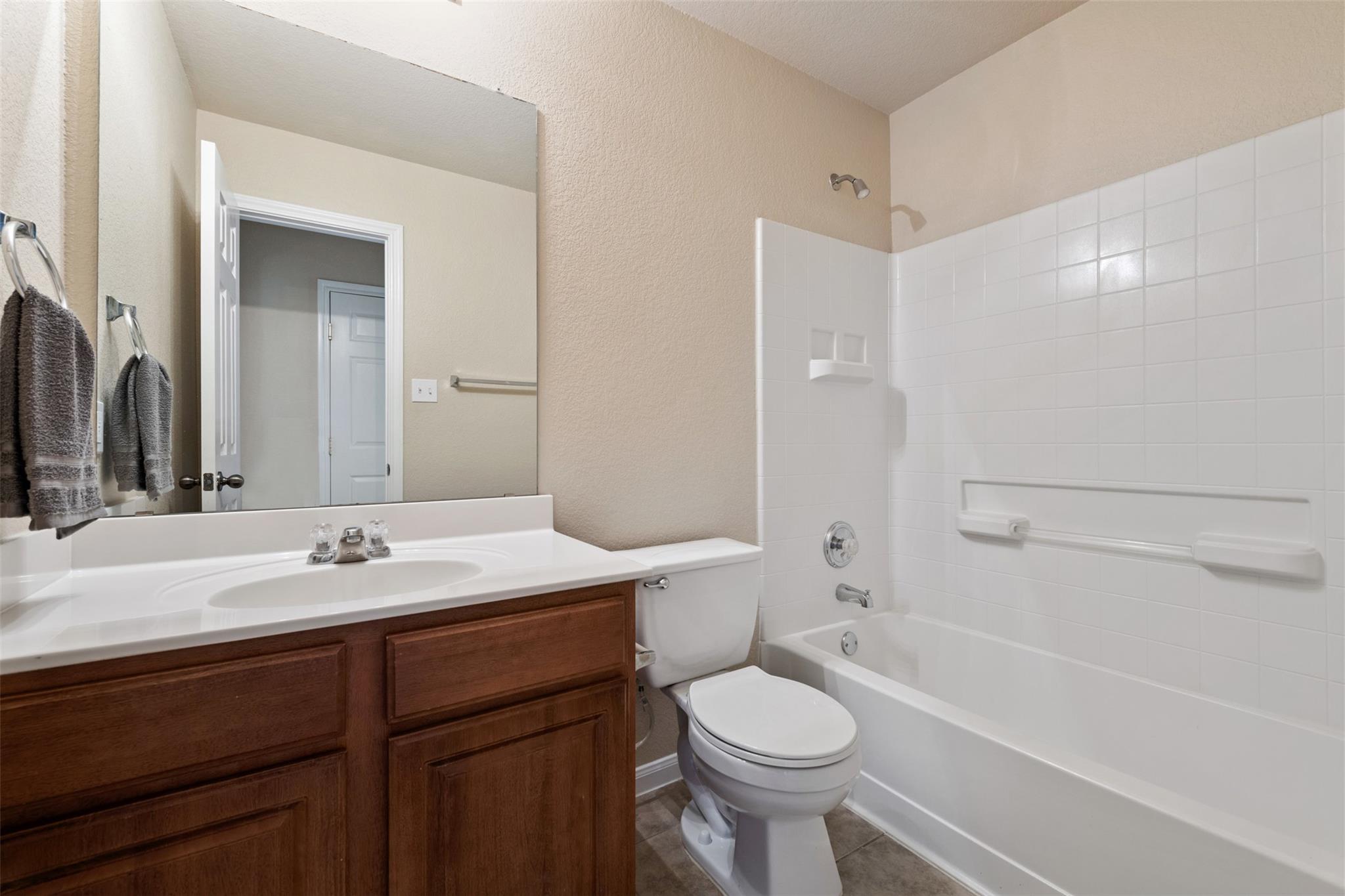 4423 Meadowside Ln Property Photo 16