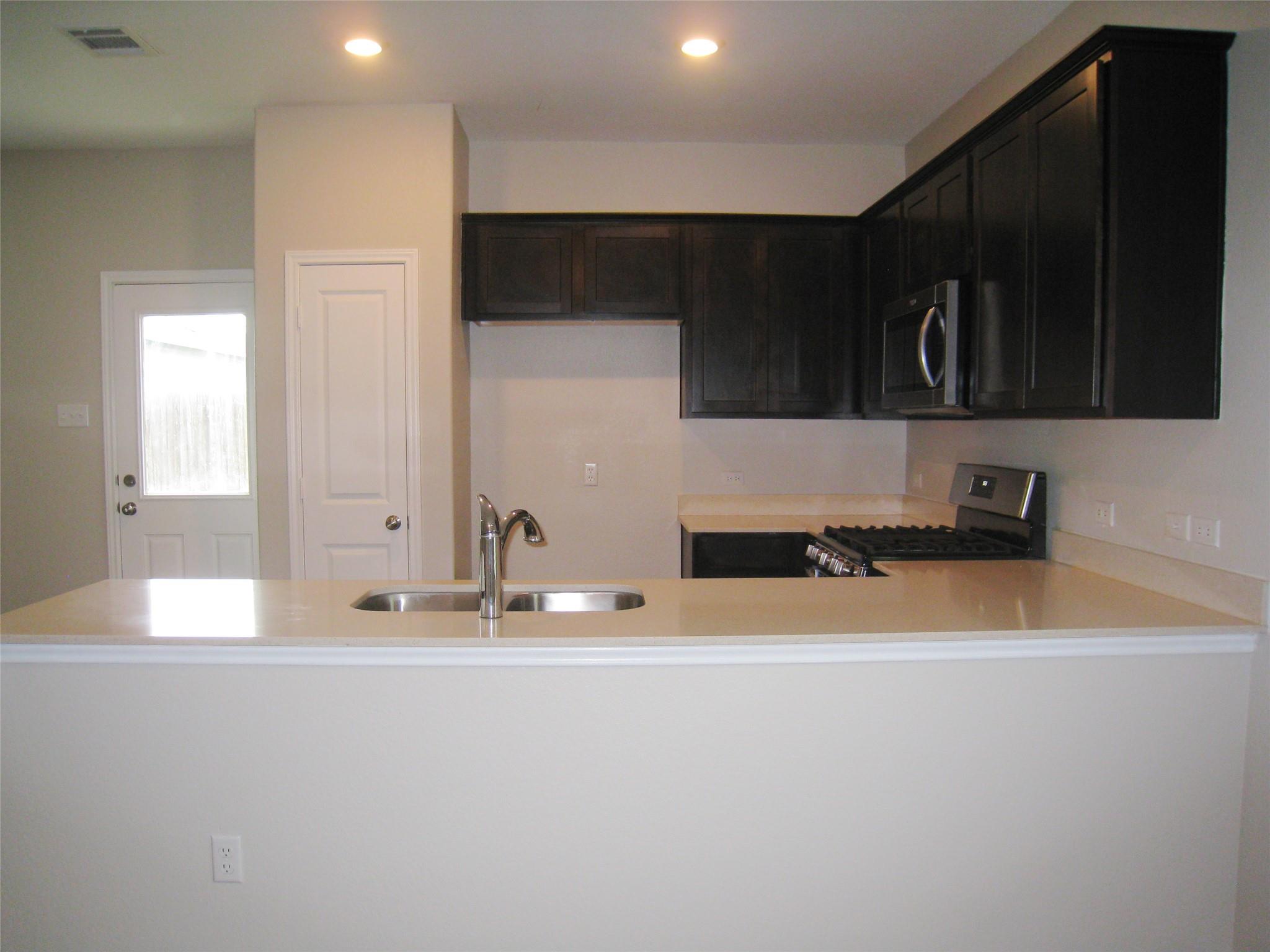 229 Geode Gln Property Photo 5