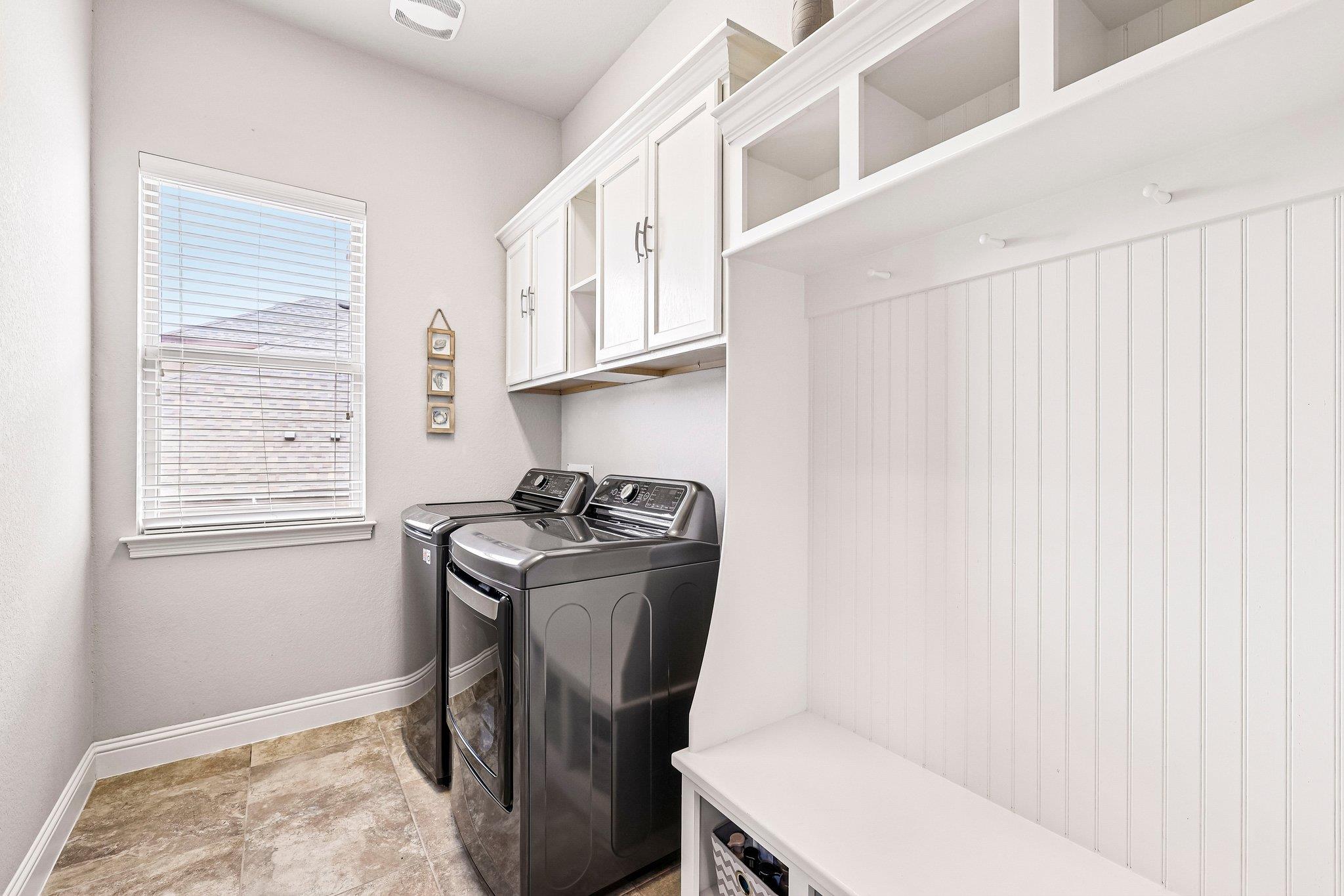 2409 Legend Trl Property Photo 14