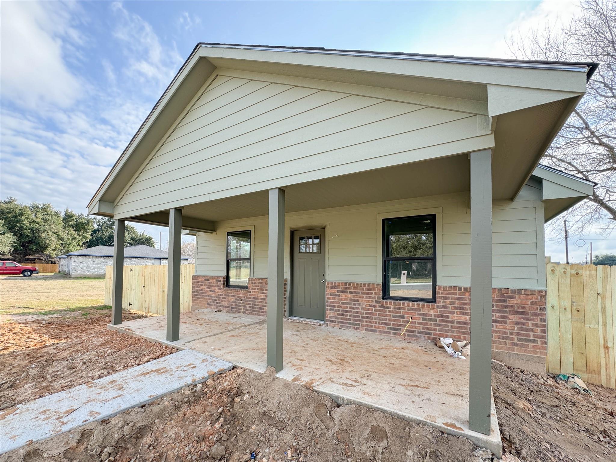 Hearne Real Estate Listings Main Image
