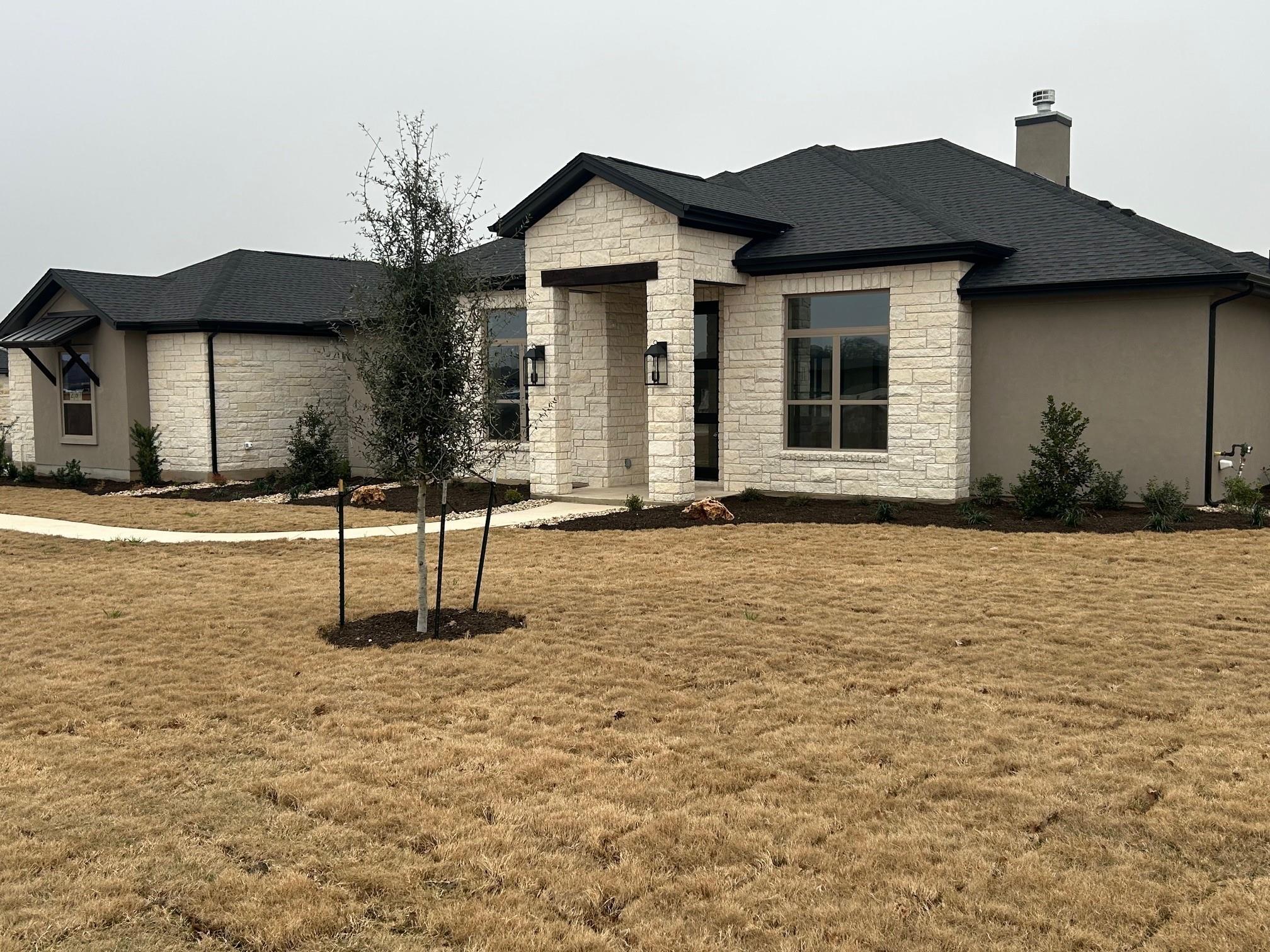 237 Lazy Creek Dr Property Photo 1
