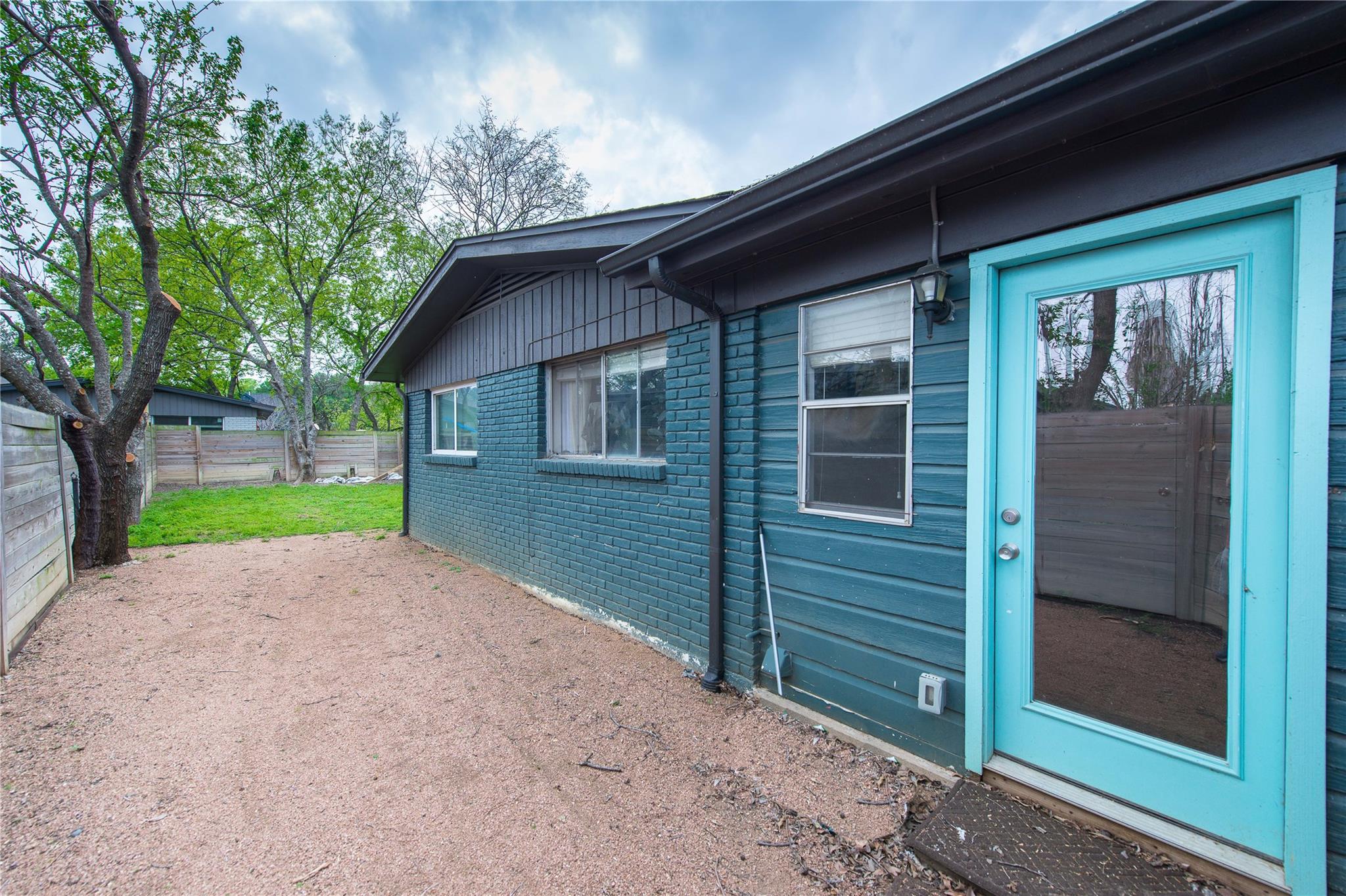 1715 Taylor Gaines St #a Property Photo 24