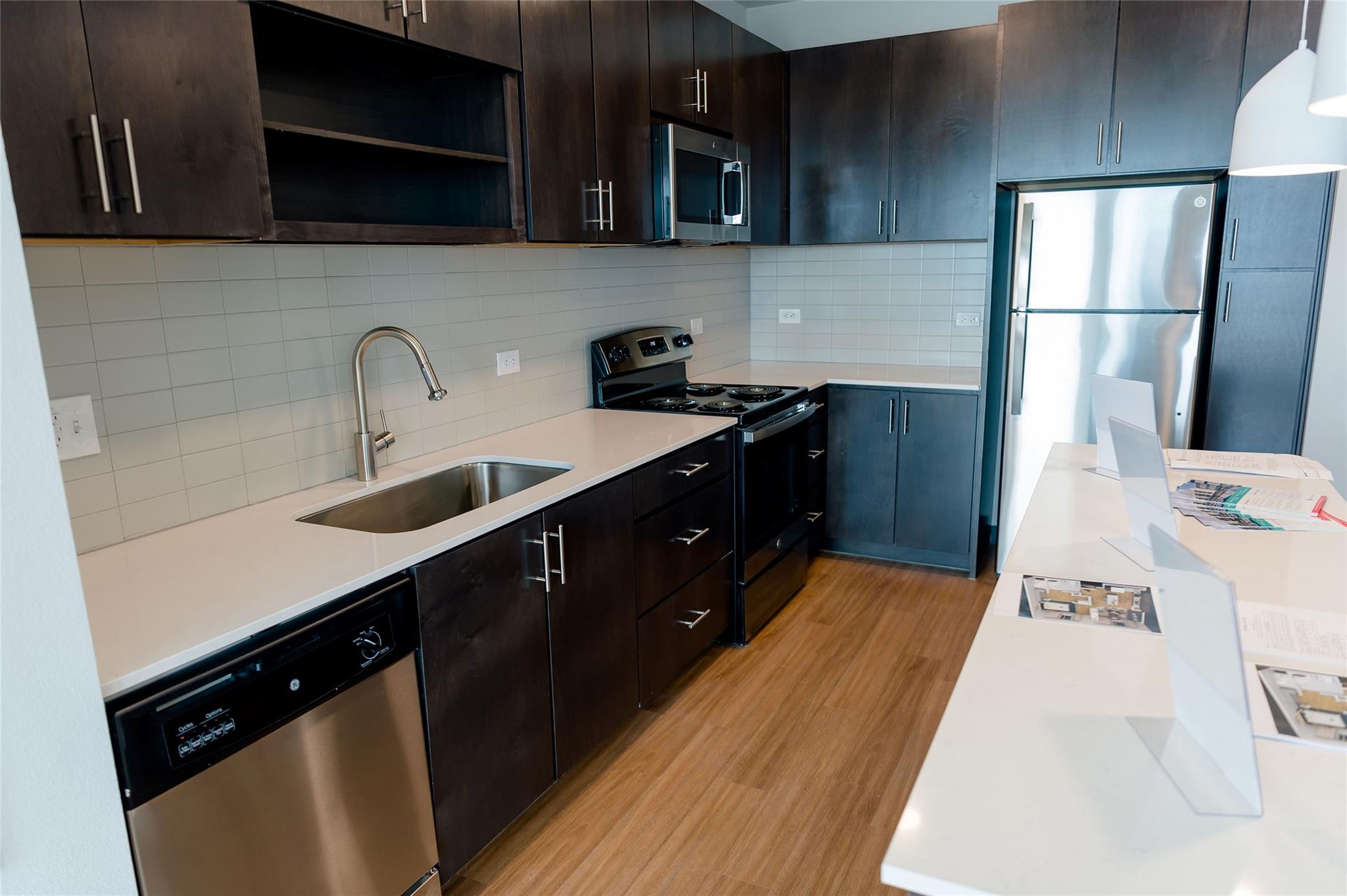 5310 Helen St #studio Property Photo 4