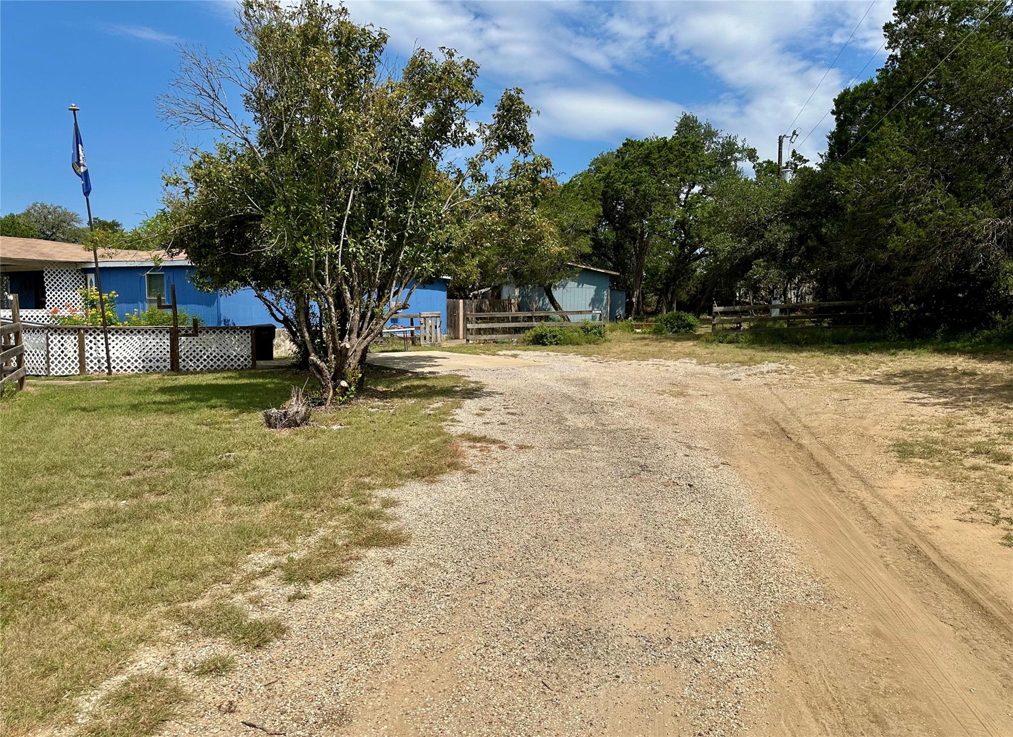 11904 Fitzhugh Corners Rd Property Photo 2