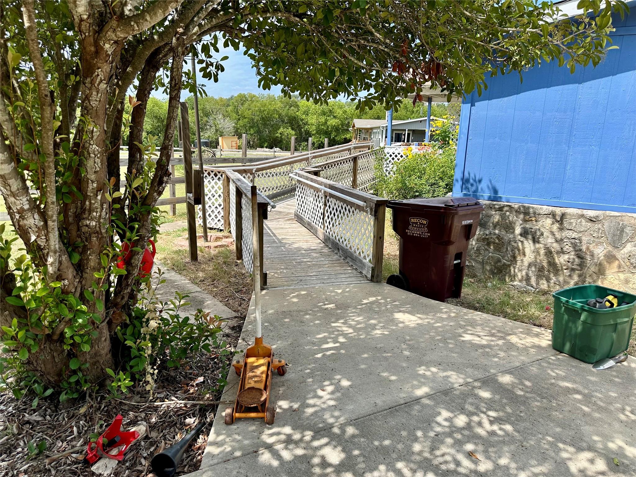 11904 Fitzhugh Corners Rd Property Photo 4