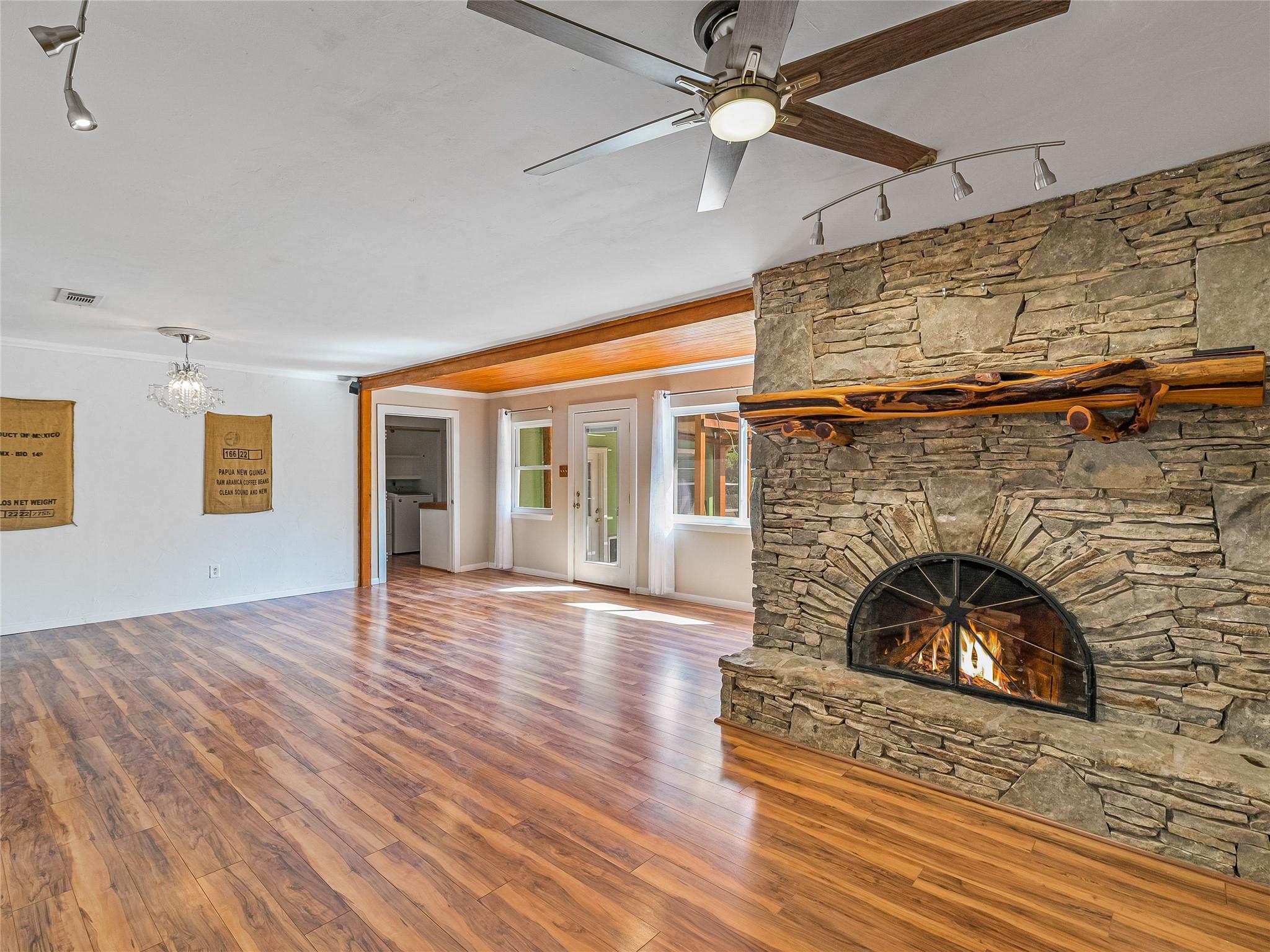 208 Leveritts Loop Property Photo 7