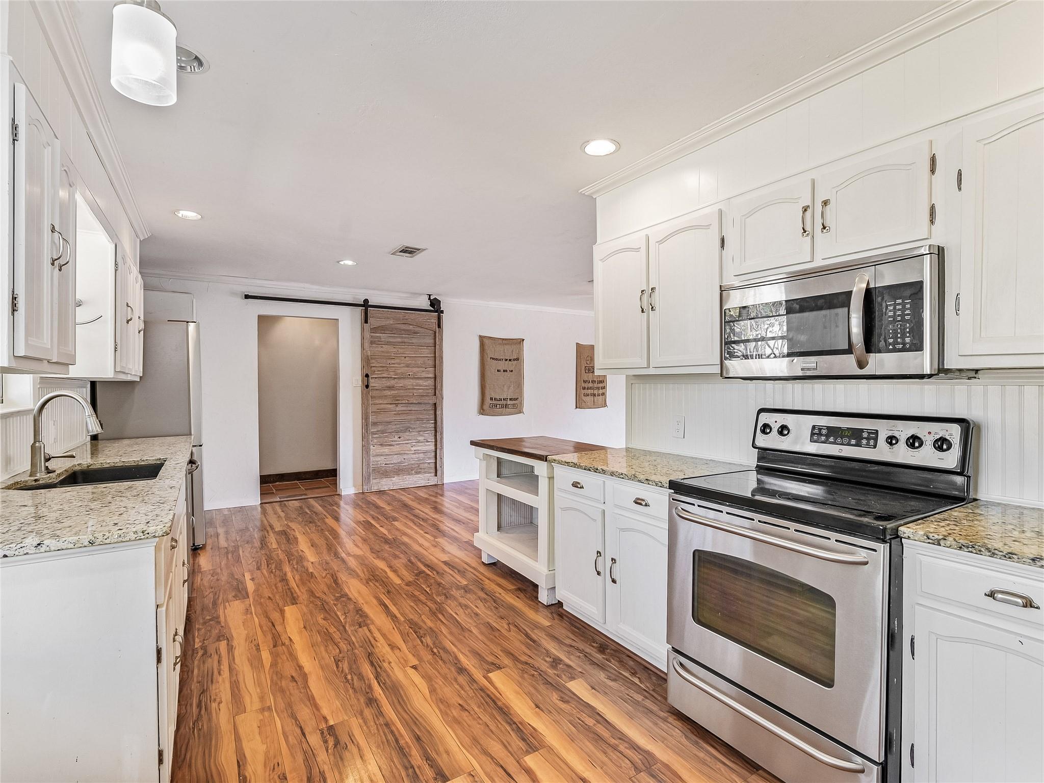 208 Leveritts Loop Property Photo 9