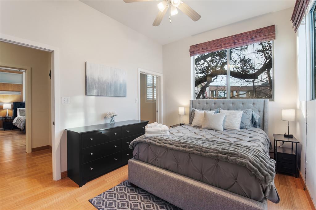 2612 Carnarvon Ln #b Property Photo 18
