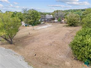 921 Ashwood Dr Property Photo 9