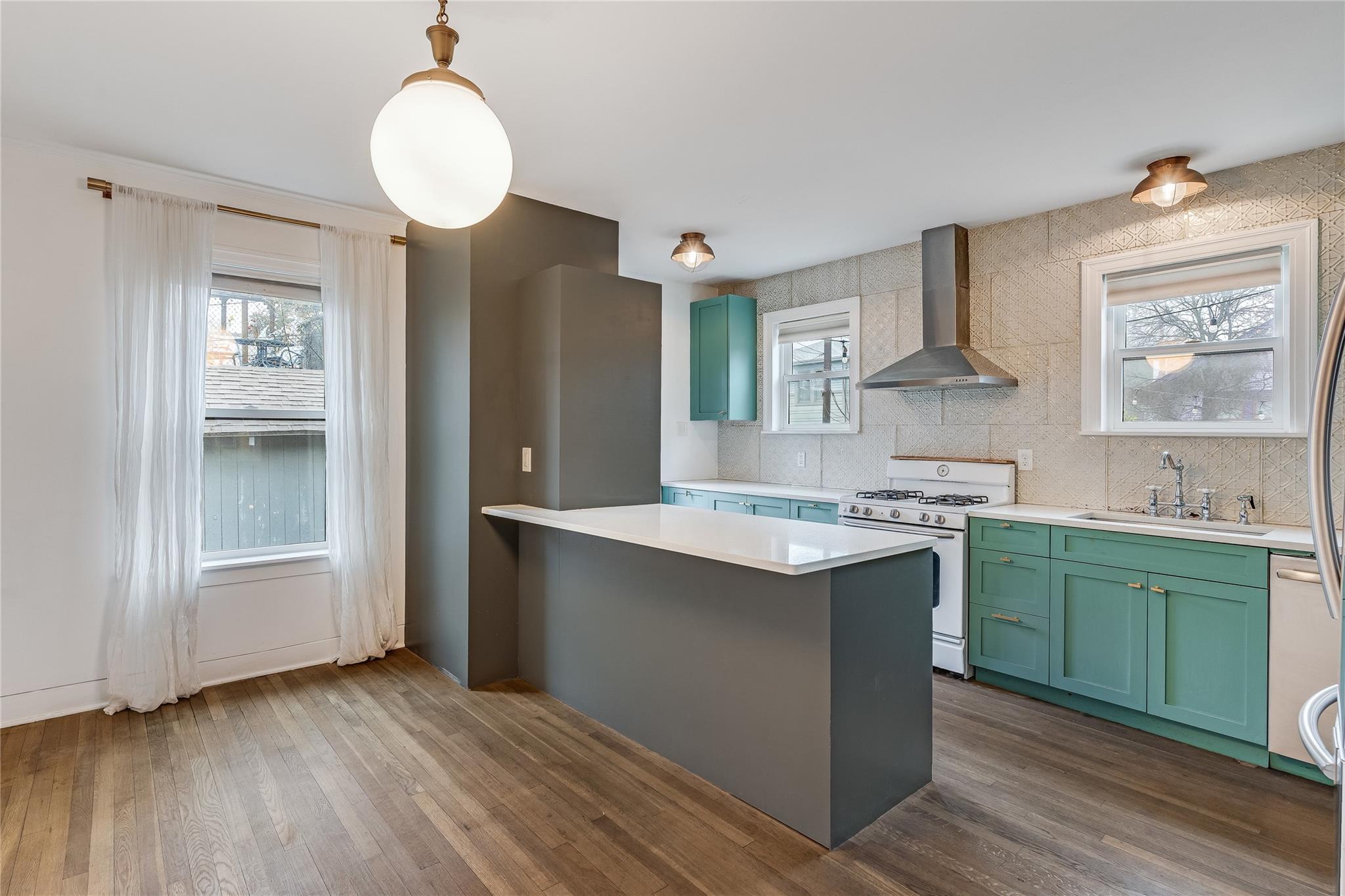 4716 Avenue G None Property Photo 11